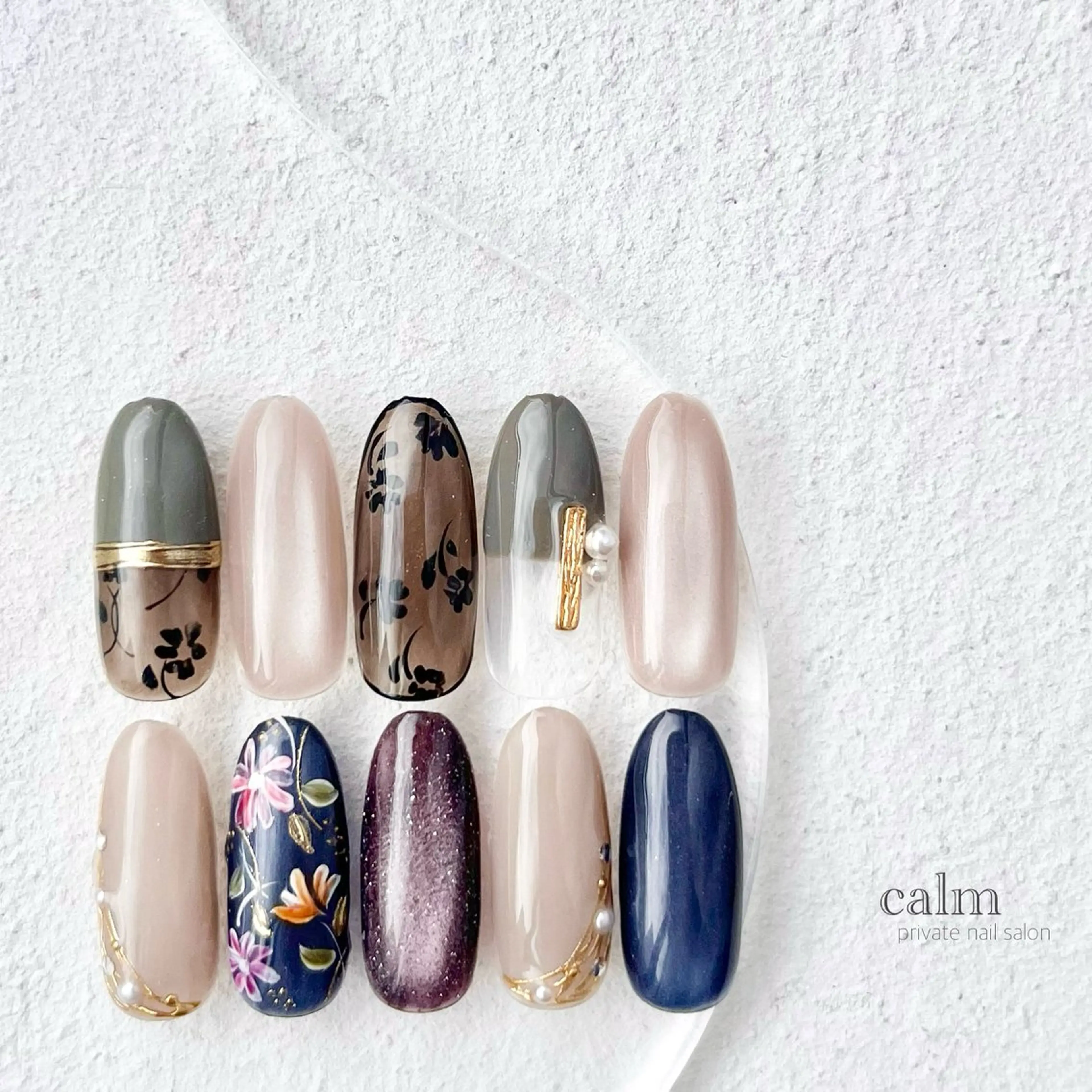 ネイル ハンドネイル calm 〔ｶｰﾑ〕のネイルデザイン