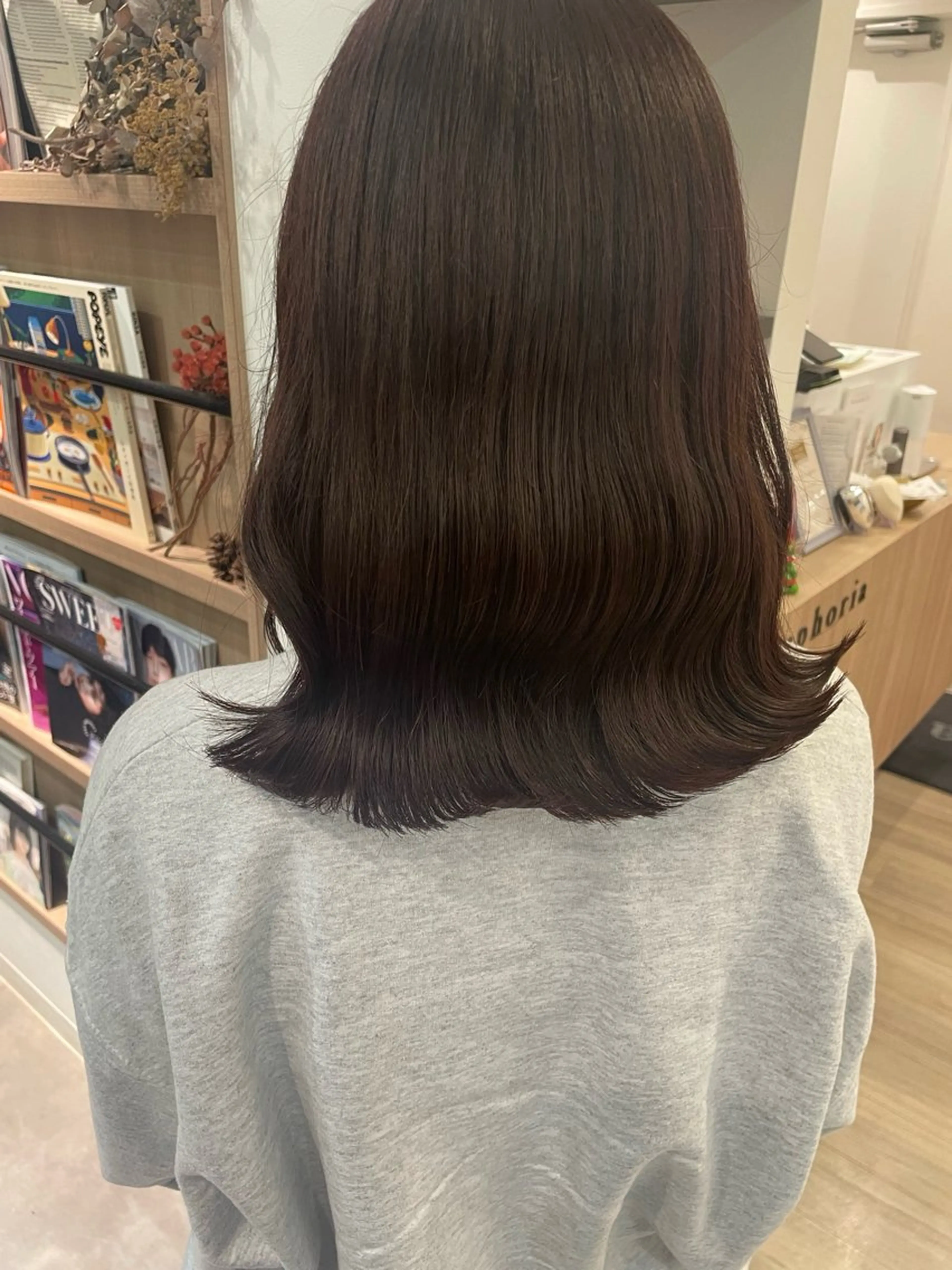 ミディアム モテ髪‎🫧赤み消し カラー表参道きょうこのヘアスタイル