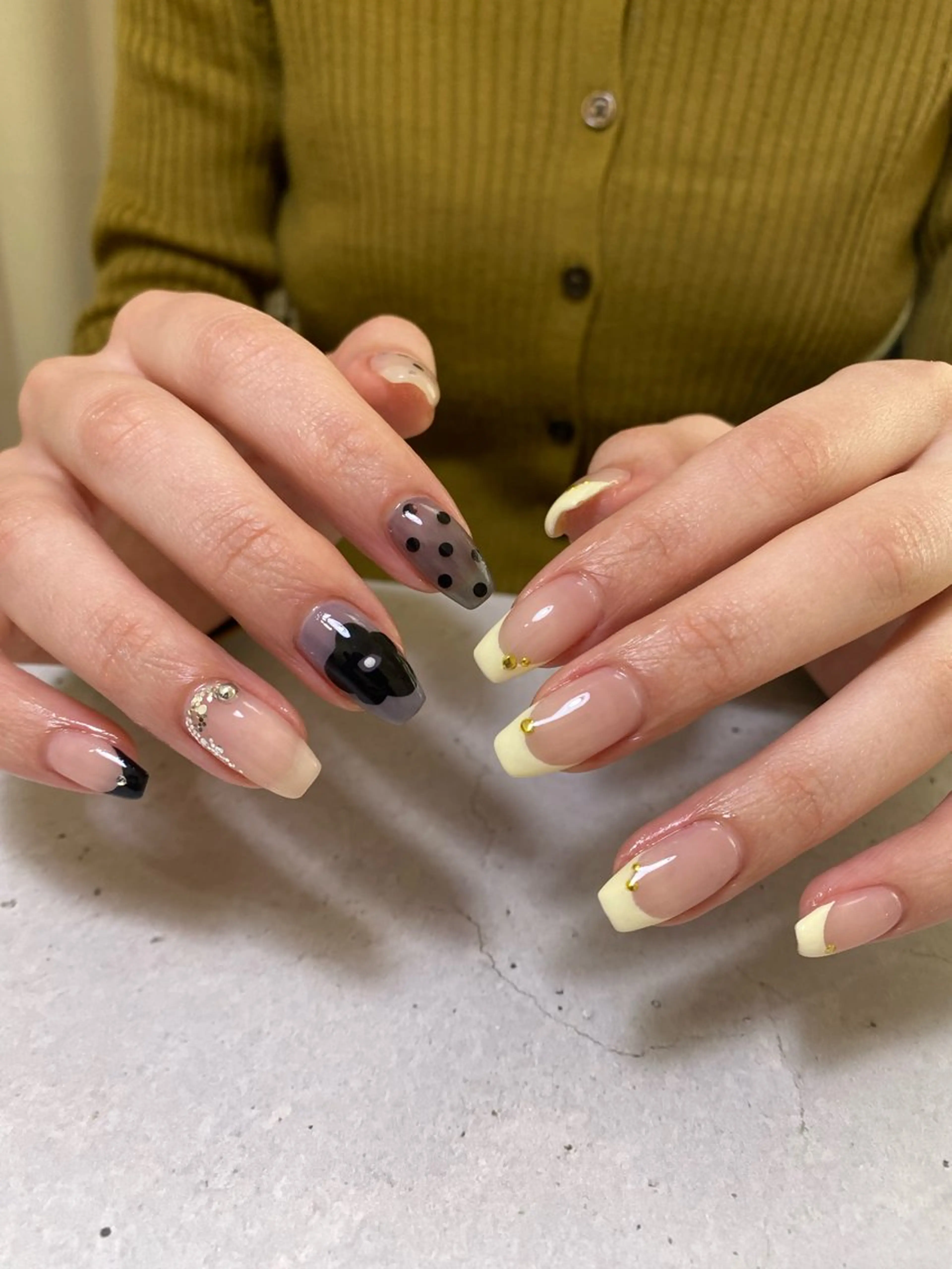 ネイル フレンチネイル 黄色 RooM yuki /大人ネイルのネイルデザイン