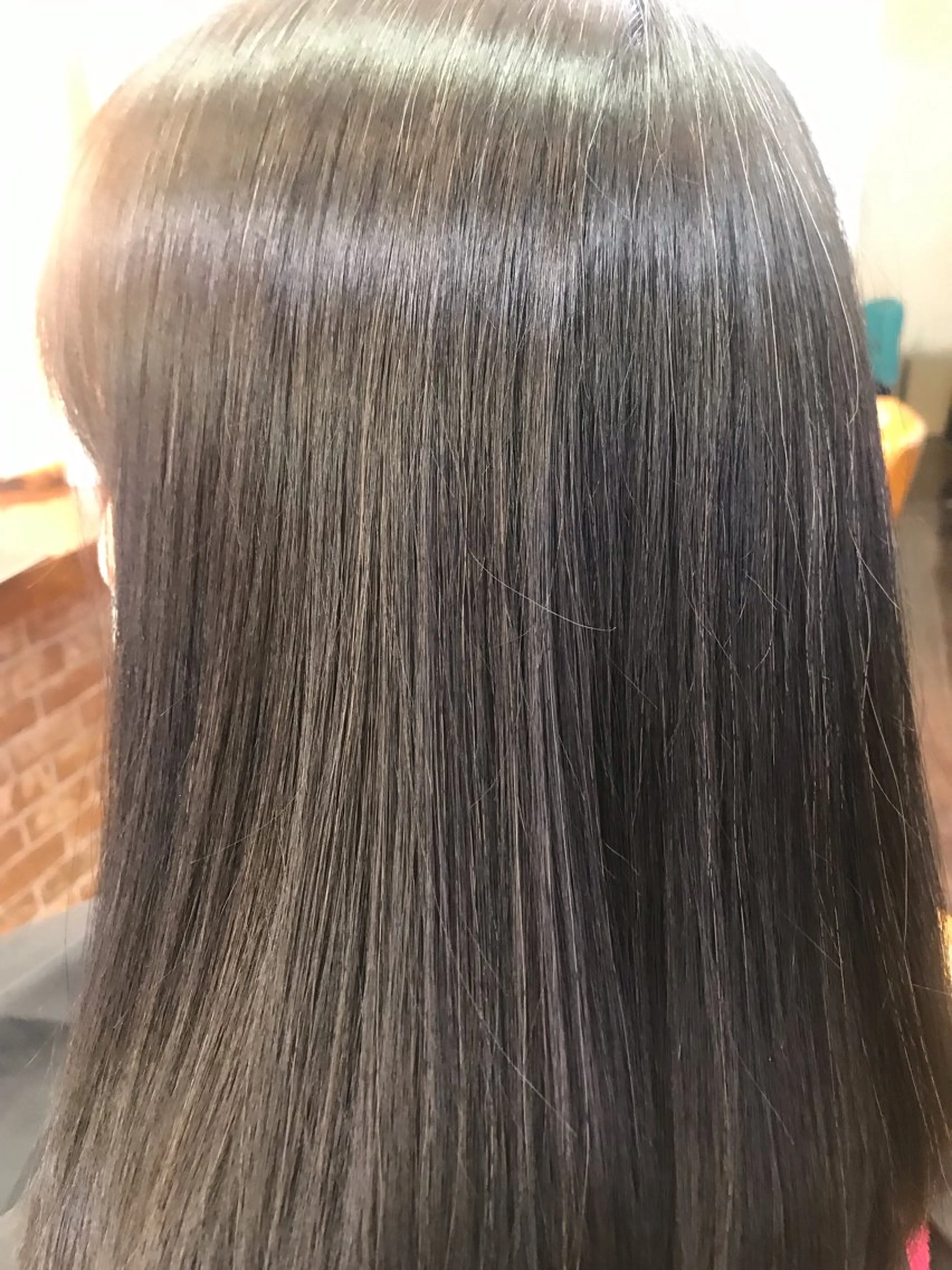 セミロング パーマ ヘアカラー トリートメント 桧山 真のヘアスタイル