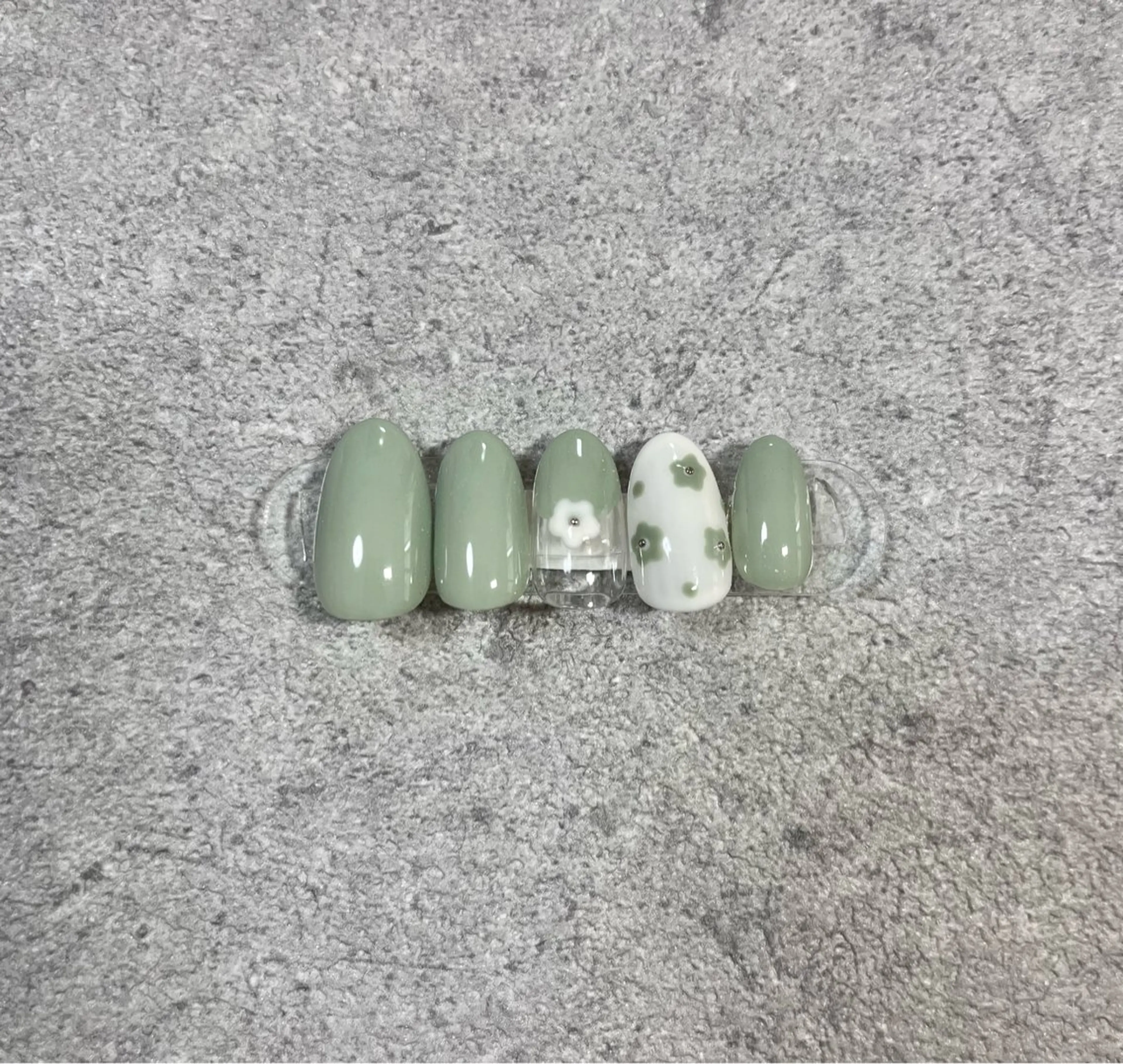 ネイル ЯH.nail JURIのネイルデザイン