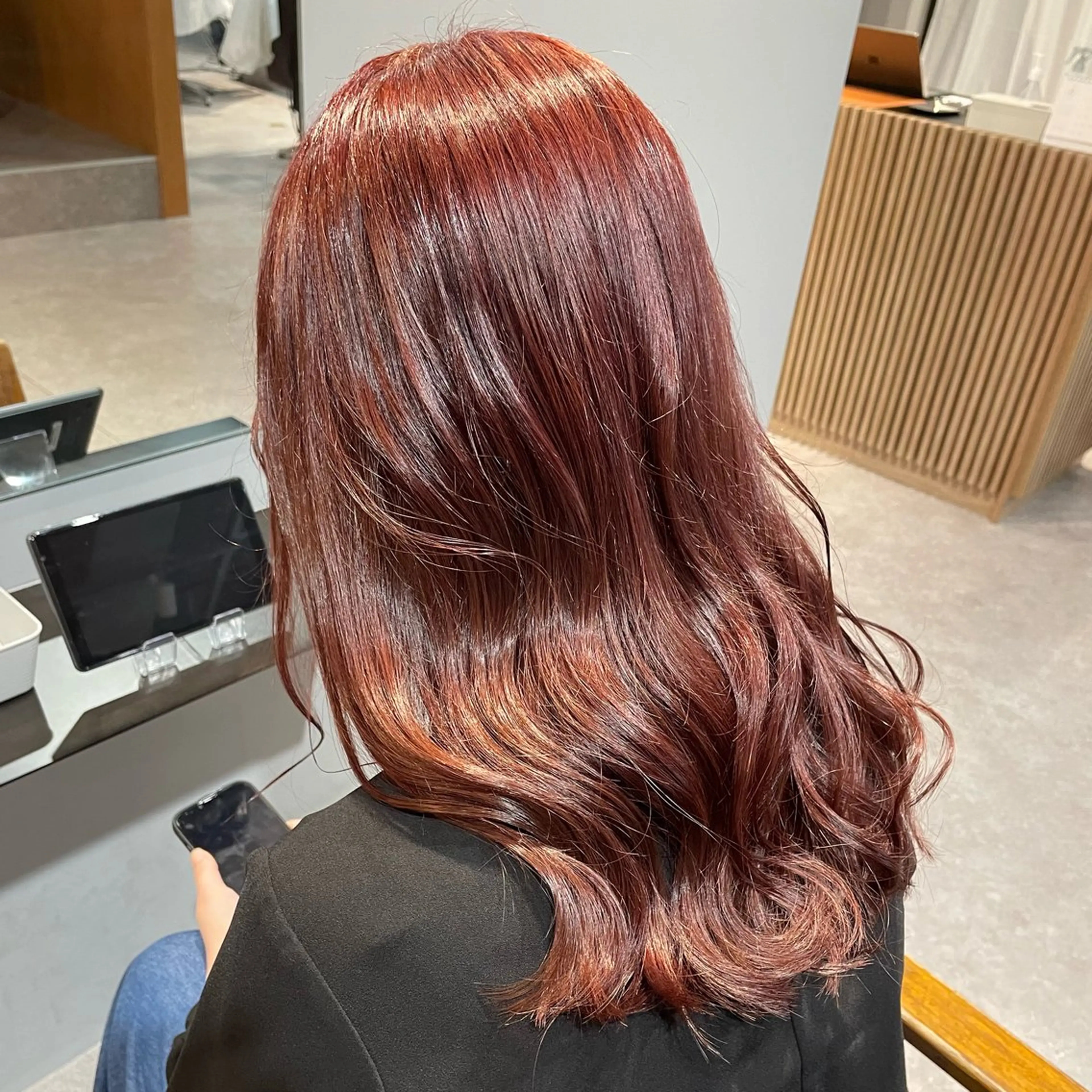 セミロング Mimi🎀ブリーチ なし透明感 Wカラーのヘアスタイル