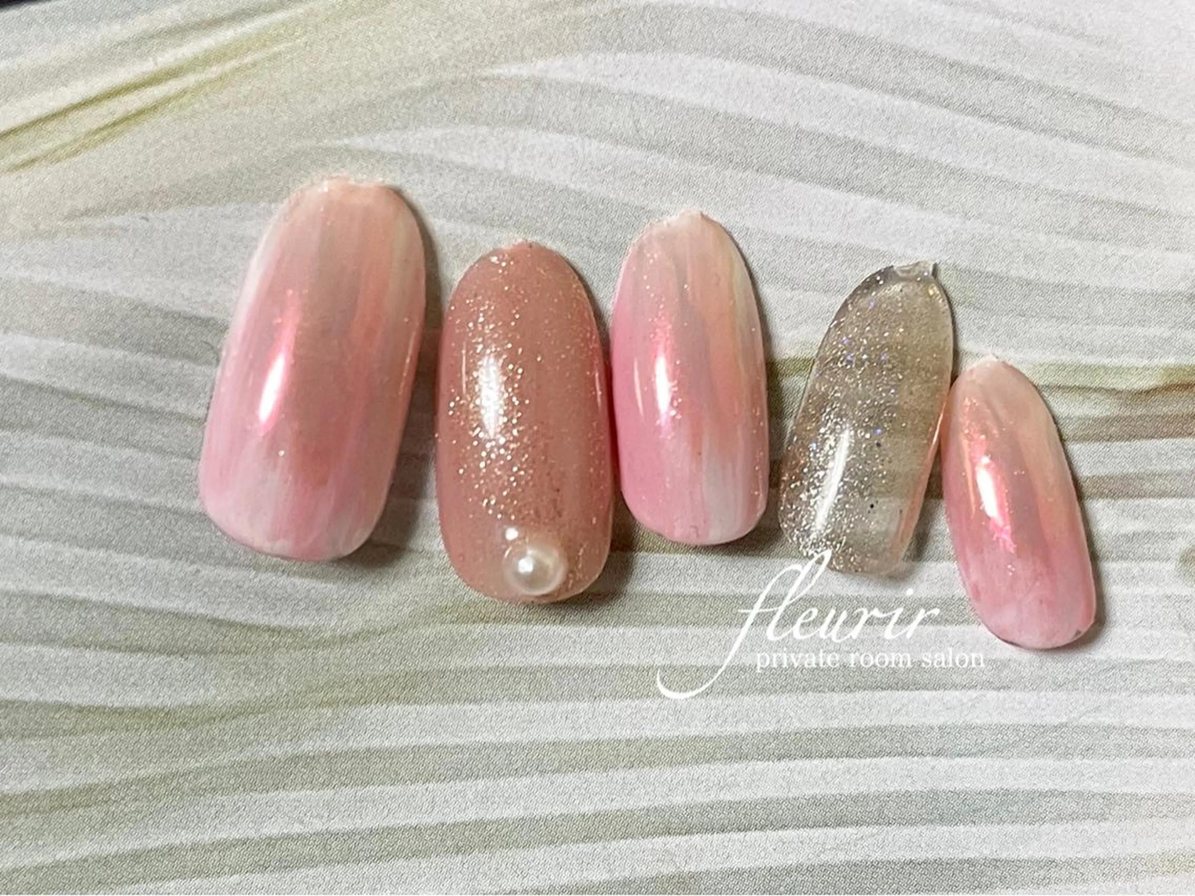 ネイル アートネイル オーロラネイル 長さ出し ジェルネイル ハードジェル フルリール 【プライベートサロンのネイルデザイン