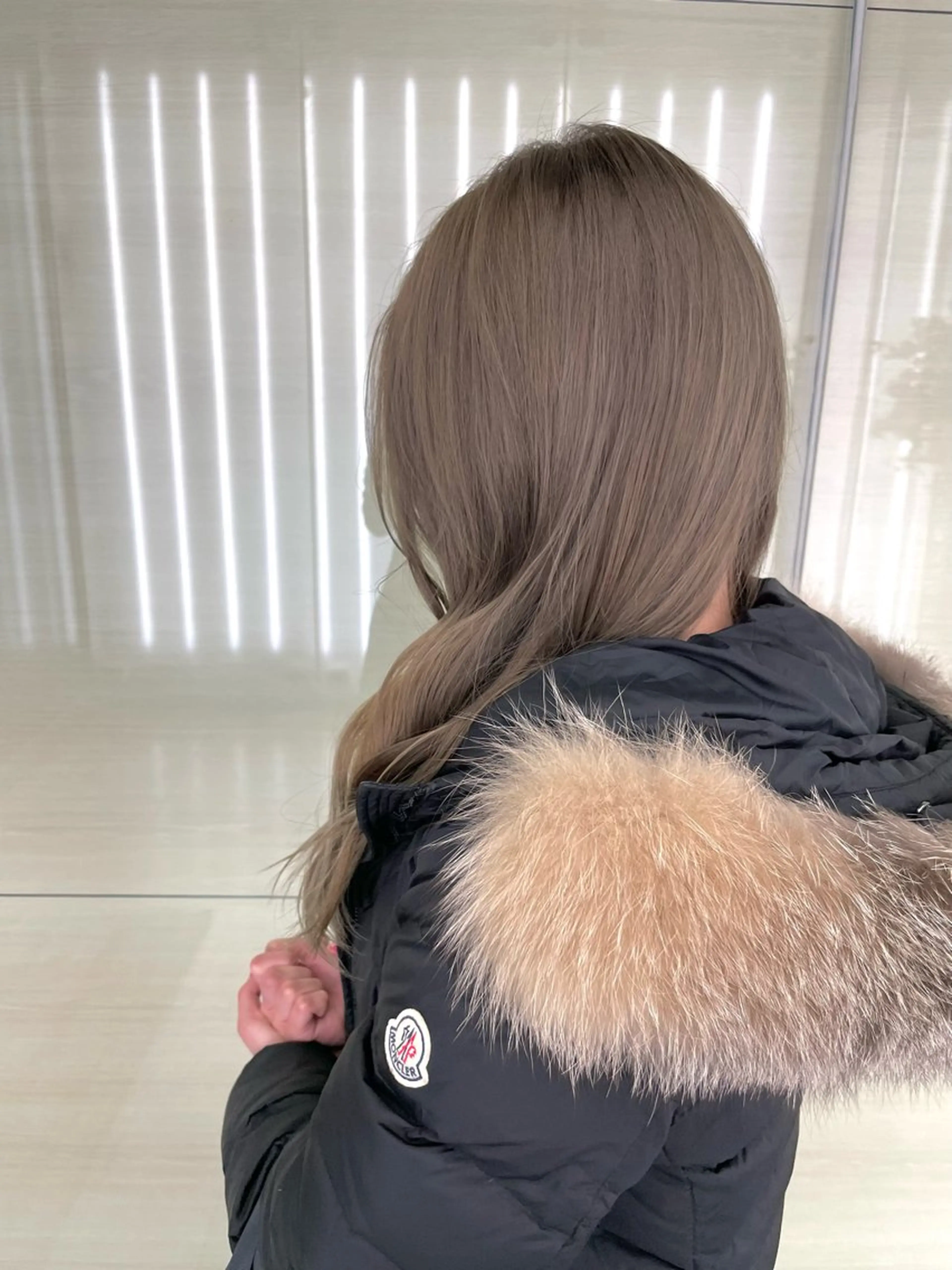 カラー ベージュカラー 透明感カラー ミルクティーベージュ 透明感/艶カラー/ レイヤー/ヒロトのヘアスタイル