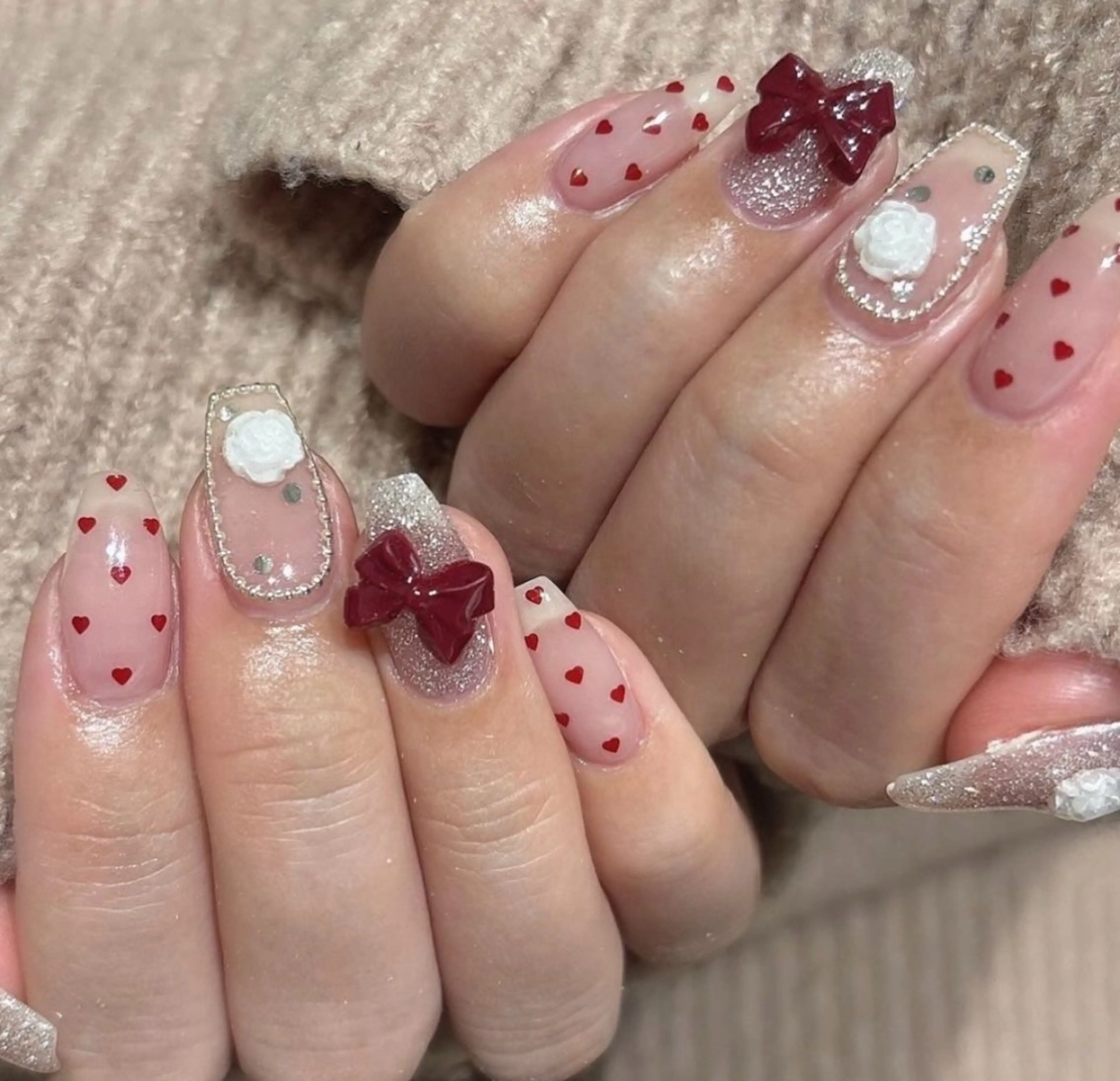 シンプル＋6本パーツアート➕オフありの写真