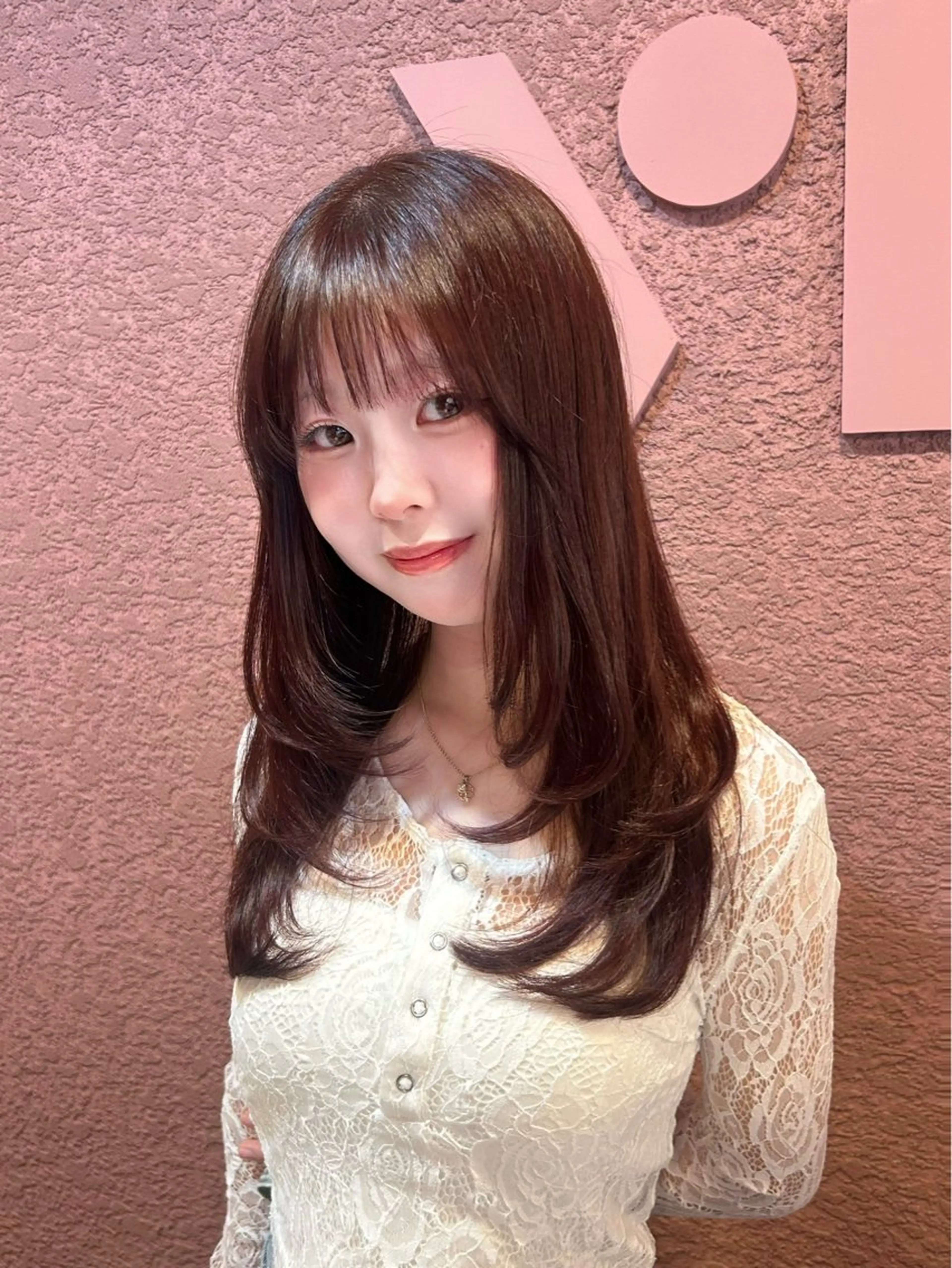 セミロング 韓国風カラー 顔まわりレイヤー 顔周りカット 髪質改善 韓国風ヘア ヘアカラー 透明感カラー♡ 原宿美容室￤Rinaのヘアスタイル