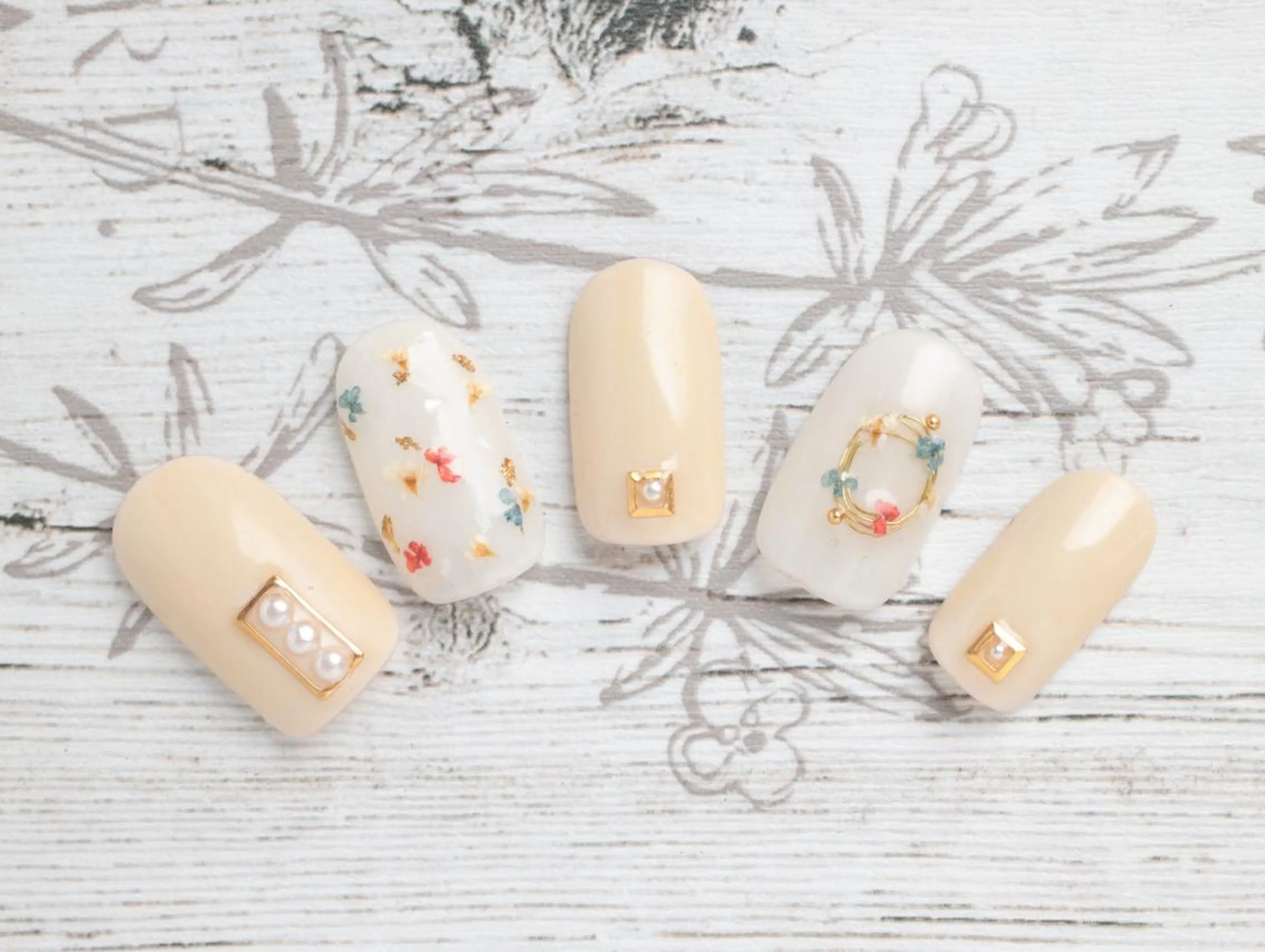 ネイル en 2号店所属・林 志帆子【en2号店】のマツエク・マツパデザイン