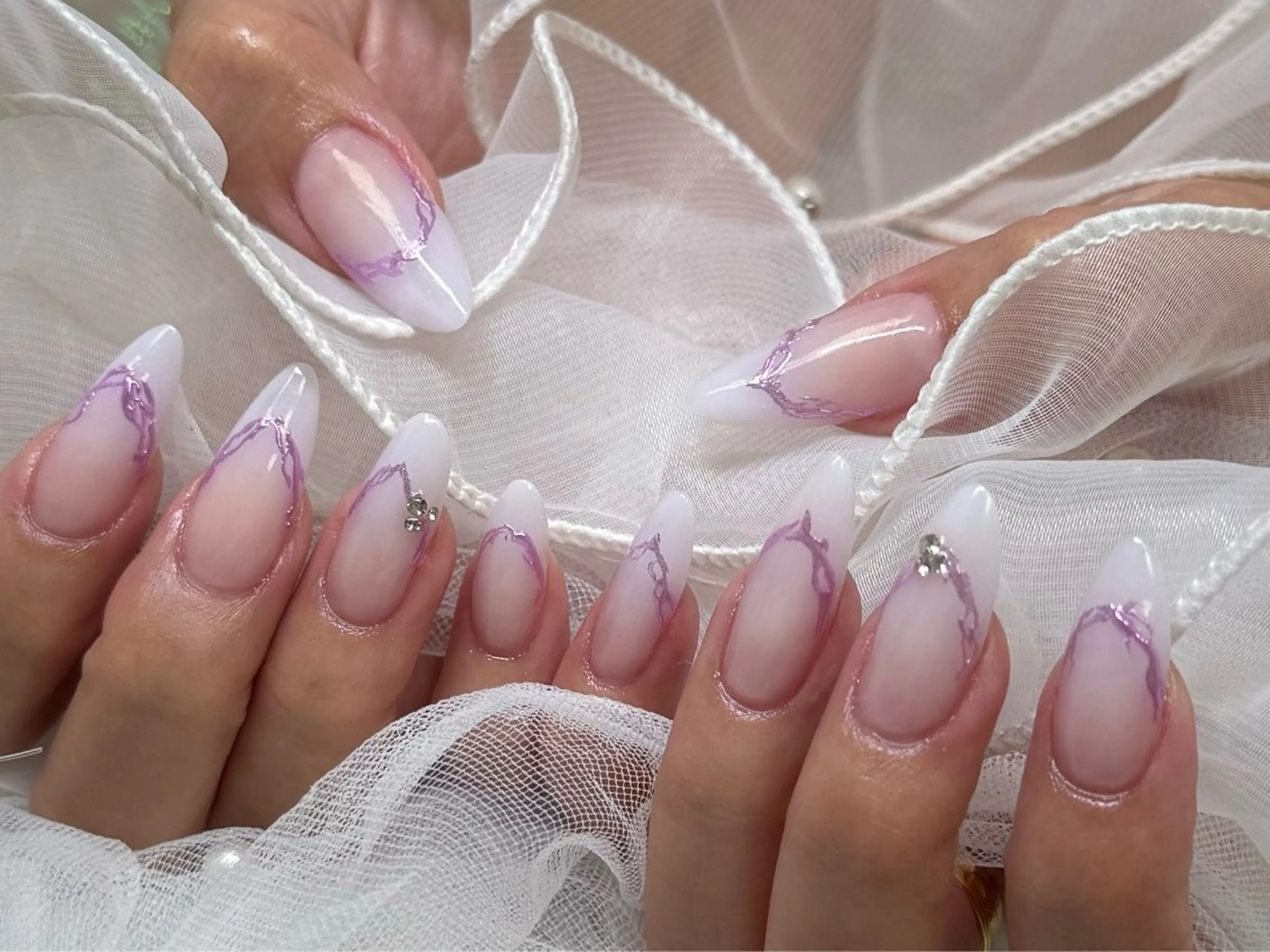 ネイル アートネイル ジェルネイル ハンドネイル Beauty salon 100+大鳥居店所属・100+大鳥居店 MIKAの眉毛・アイブロウイメージ