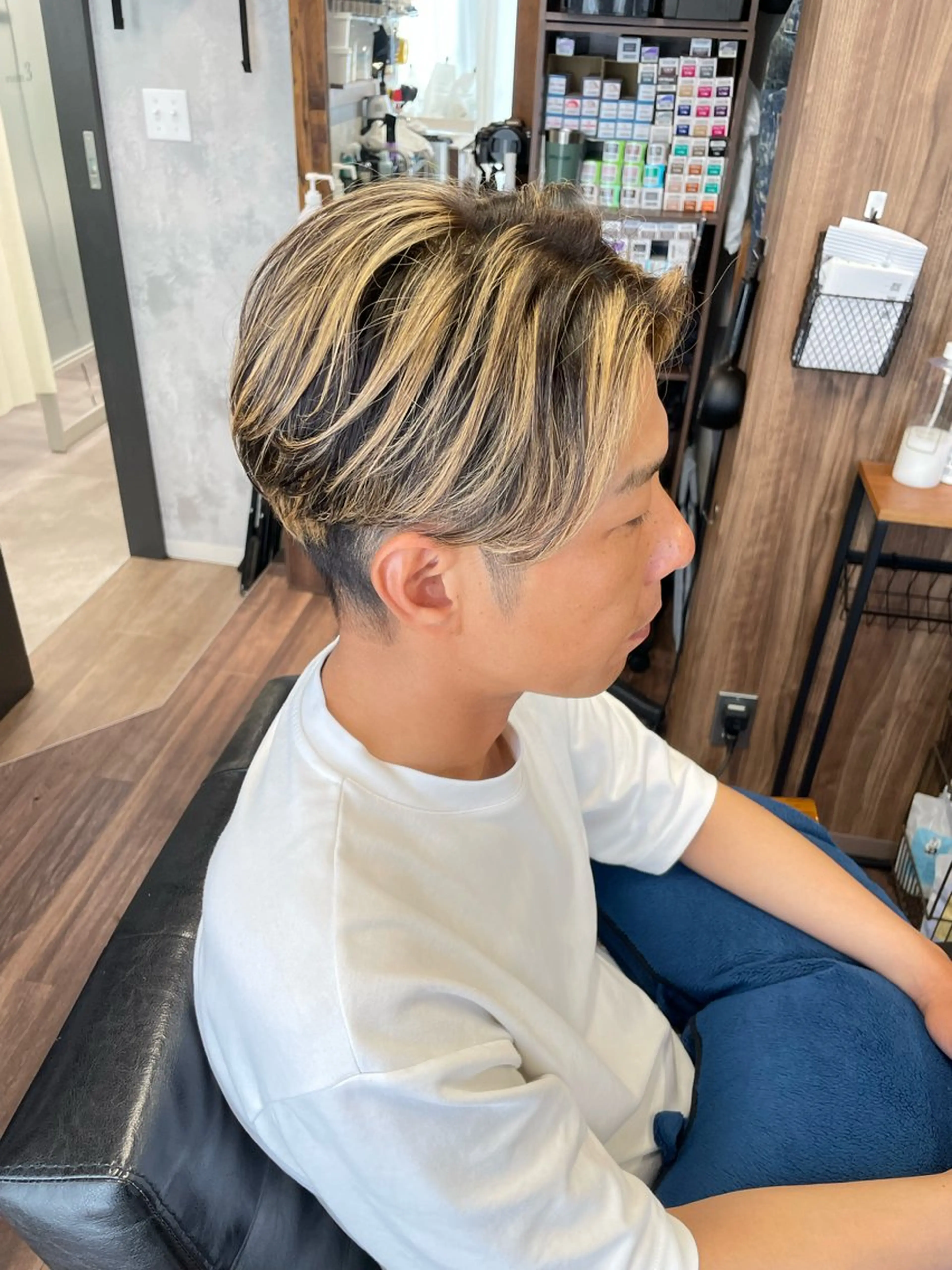 カラー メンズ メンズバレイヤージュ バレイヤージュ Lull1人美容室 バレイヤージュのヘアスタイル