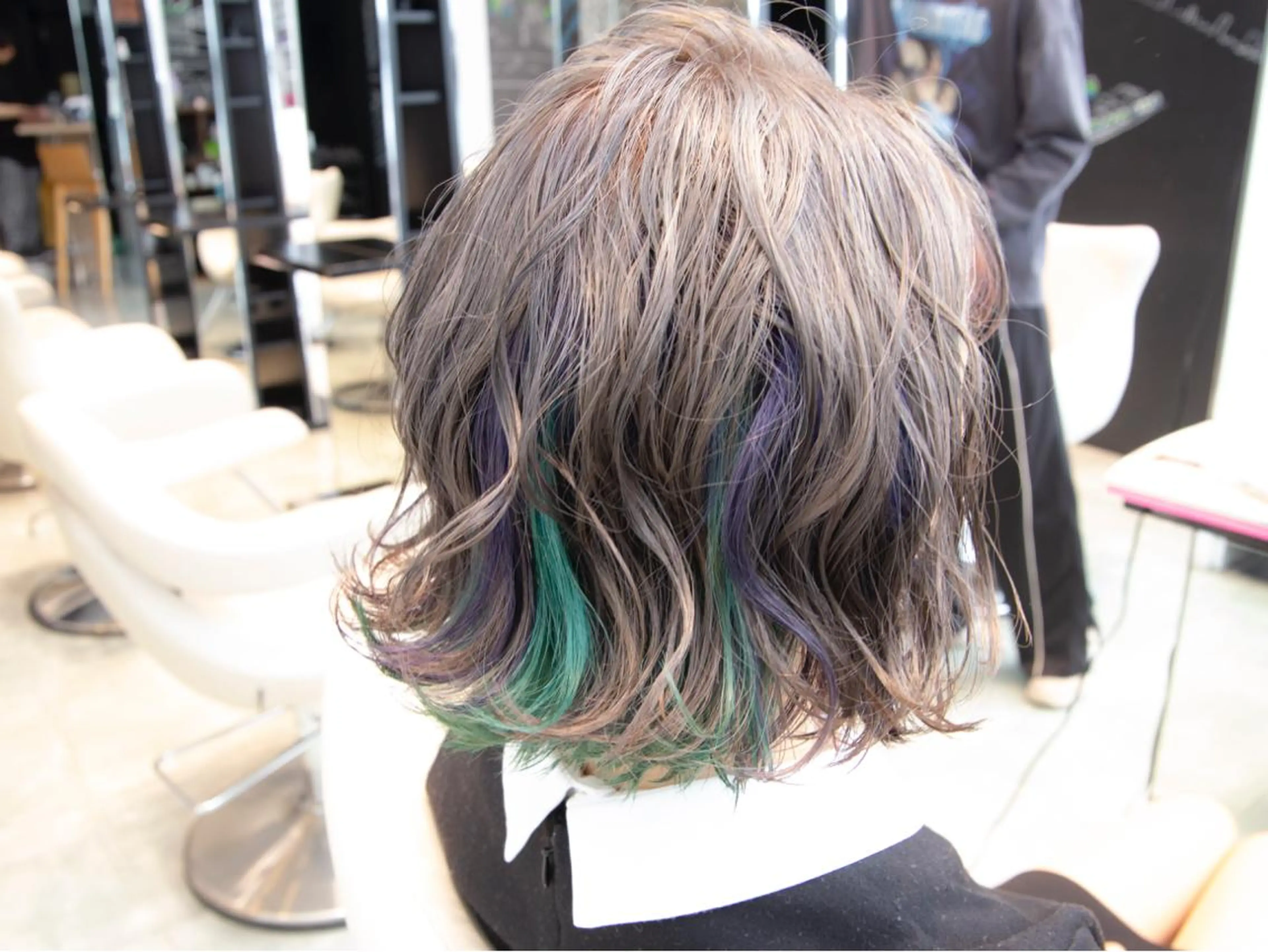 ショート カラー Re:ta Hair 飯田淳平のヘアスタイル