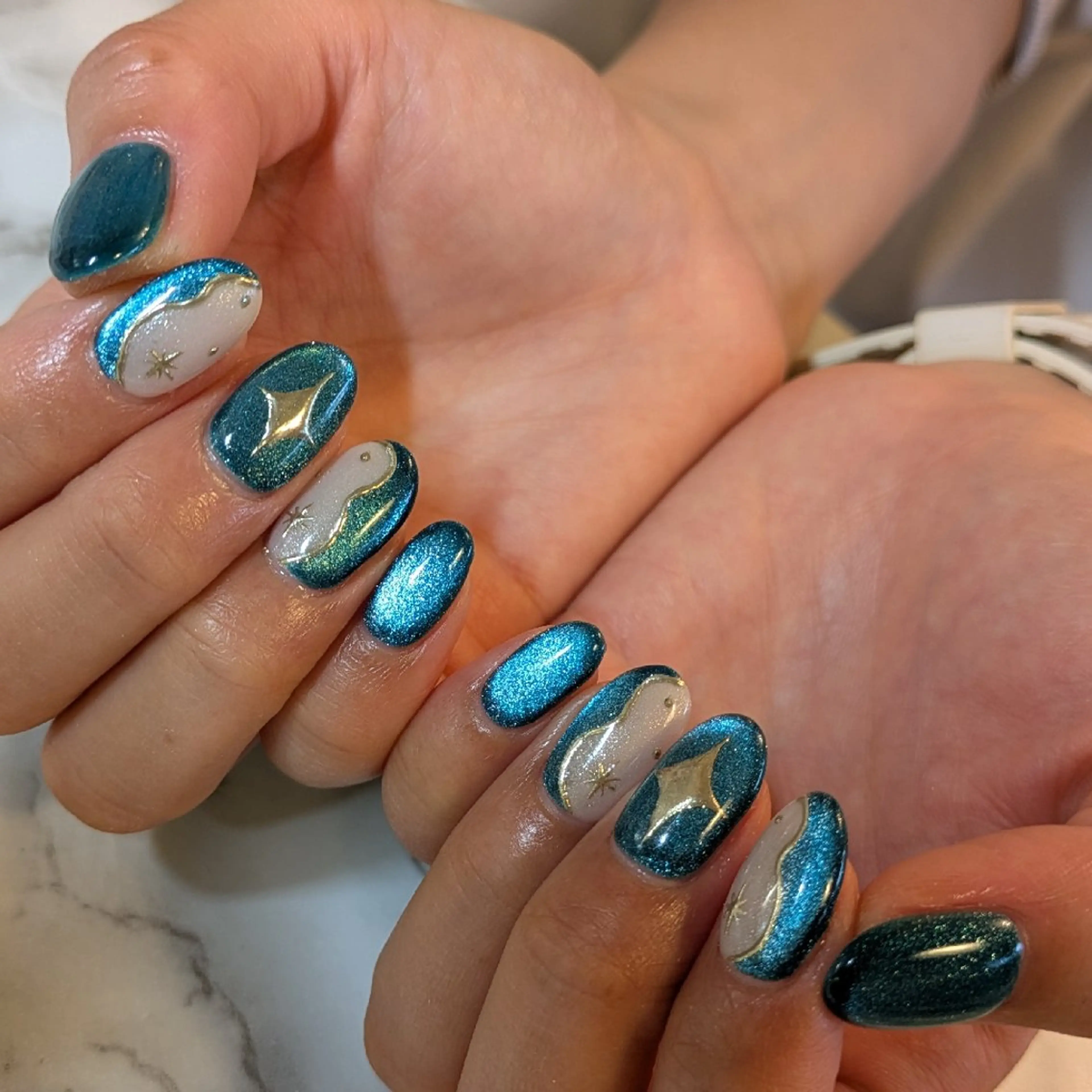 ネイル マグネットネイル ジェヌインネイル 河内のネイルデザイン