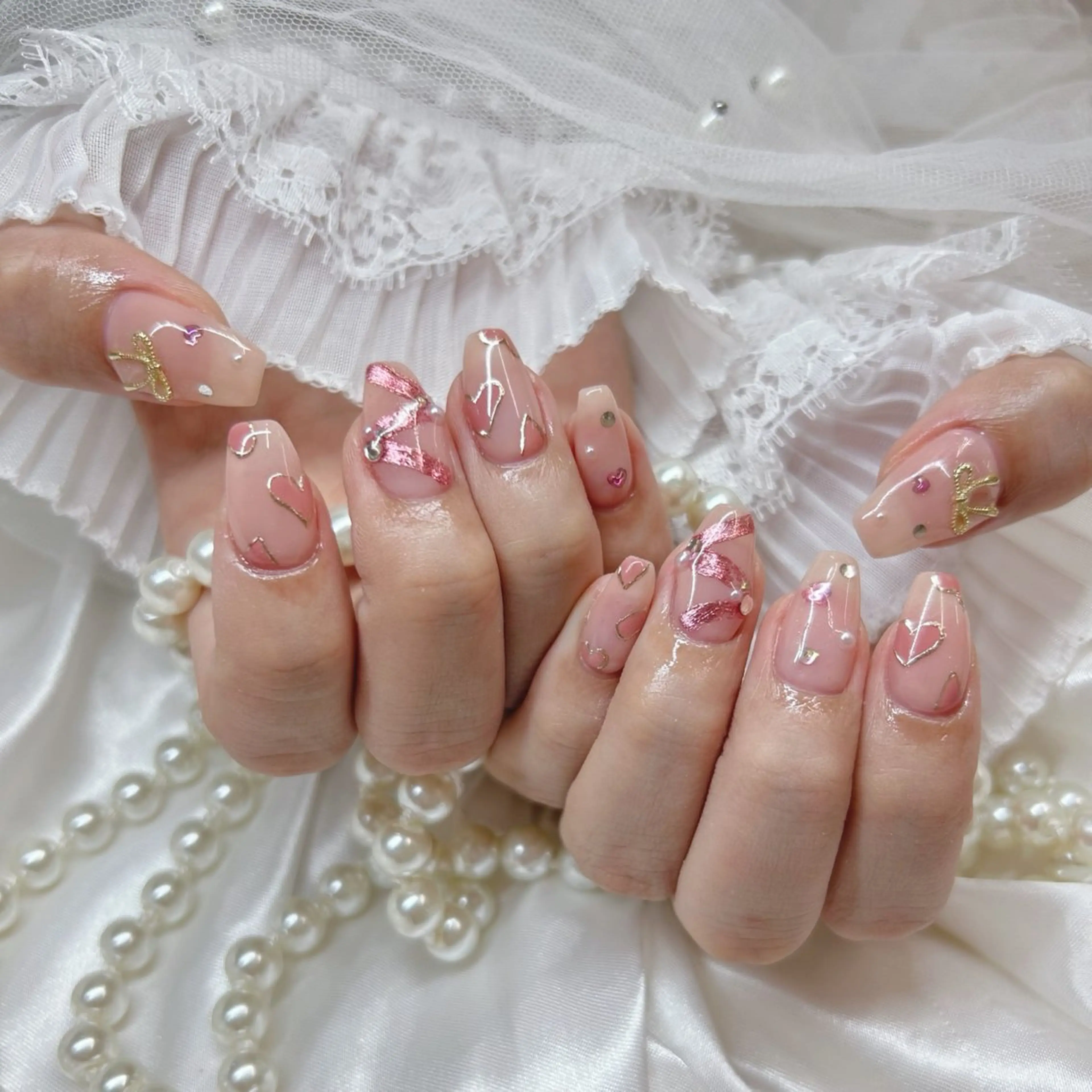 ミディアム ハンドネイル Nailsalon Angeのネイルデザイン