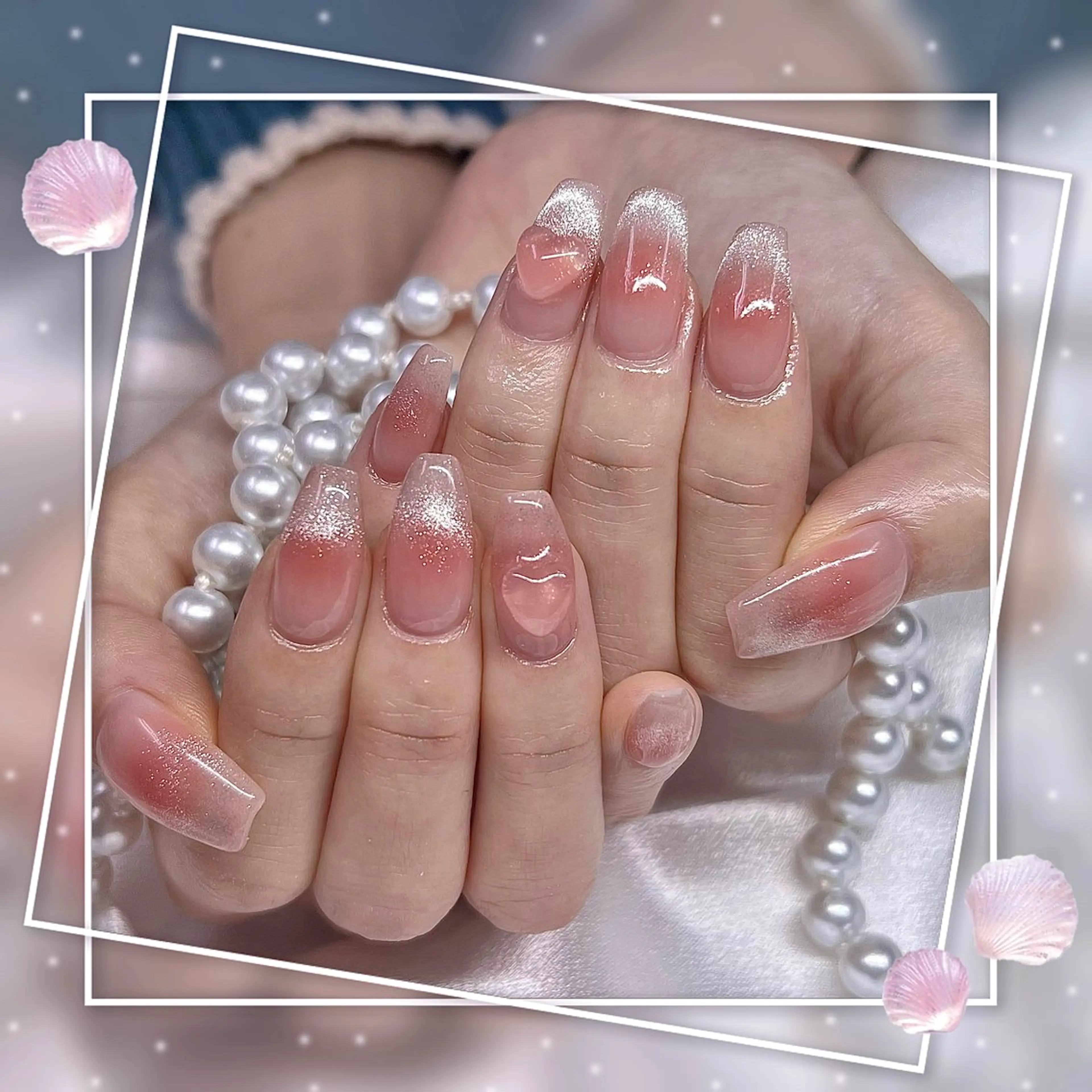 ネイル フレンチネイル グラデーション キラキラネイル 韓国ネイル マグネットネイル ハンドネイル Chill Nailsalonのネイルデザイン