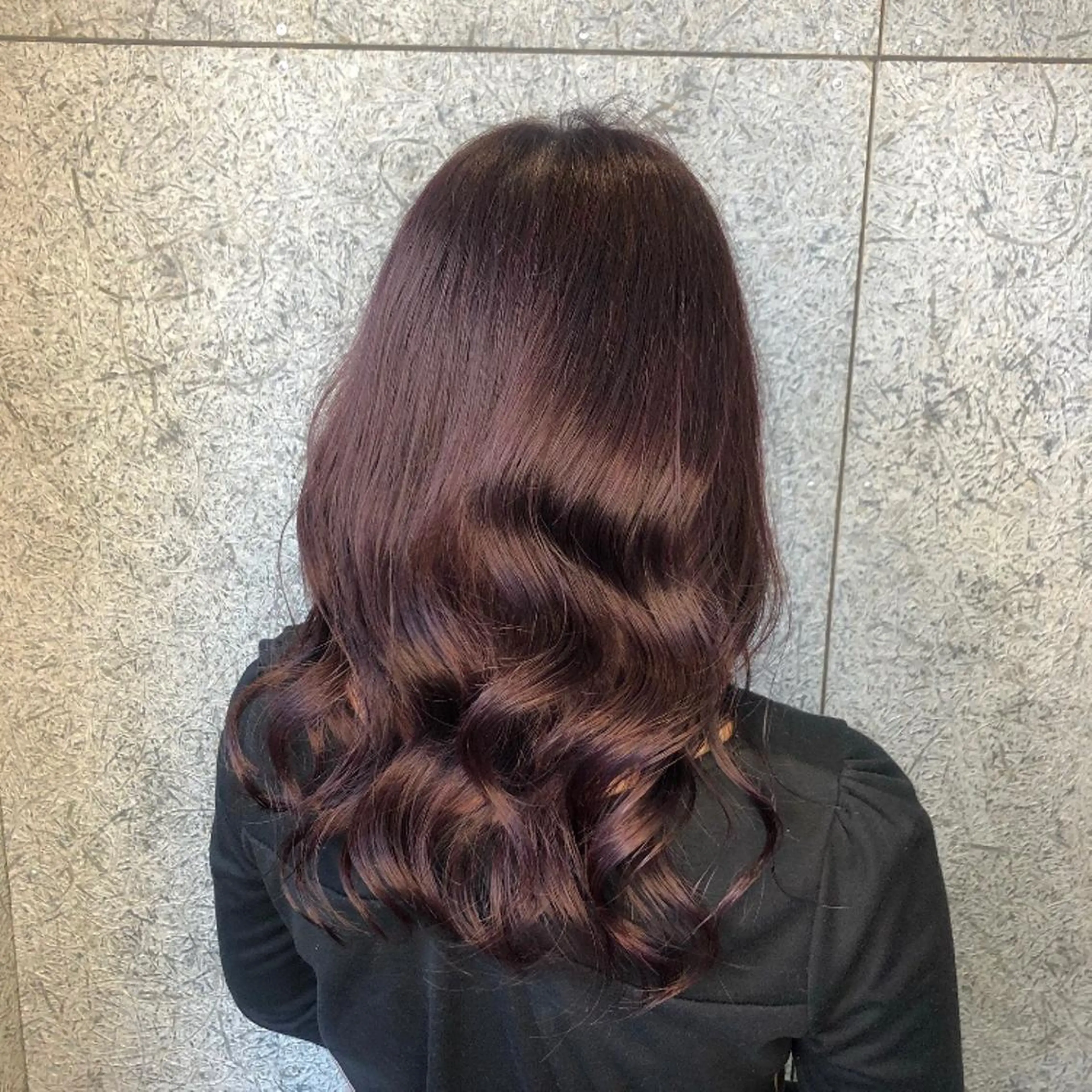 ロング カラー ピンクカラー カトウ ユウカのヘアスタイル