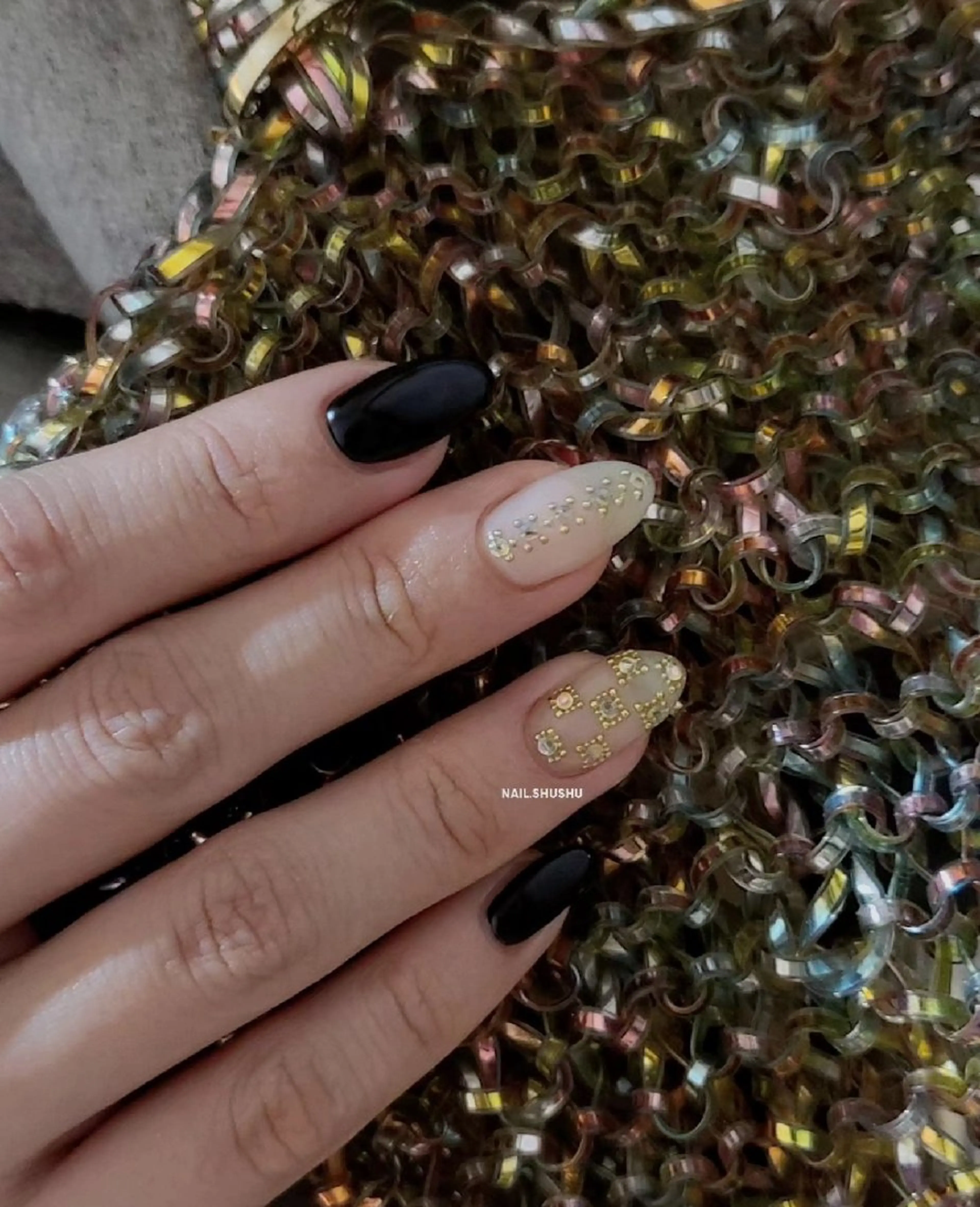 ネイル 持ち込み ニュアンスネイル ワンカラーネイル シンプルネイル 冬ネイル ハンドネイル 3dパーツ/流行り 👧shushu❤️のネイルデザイン