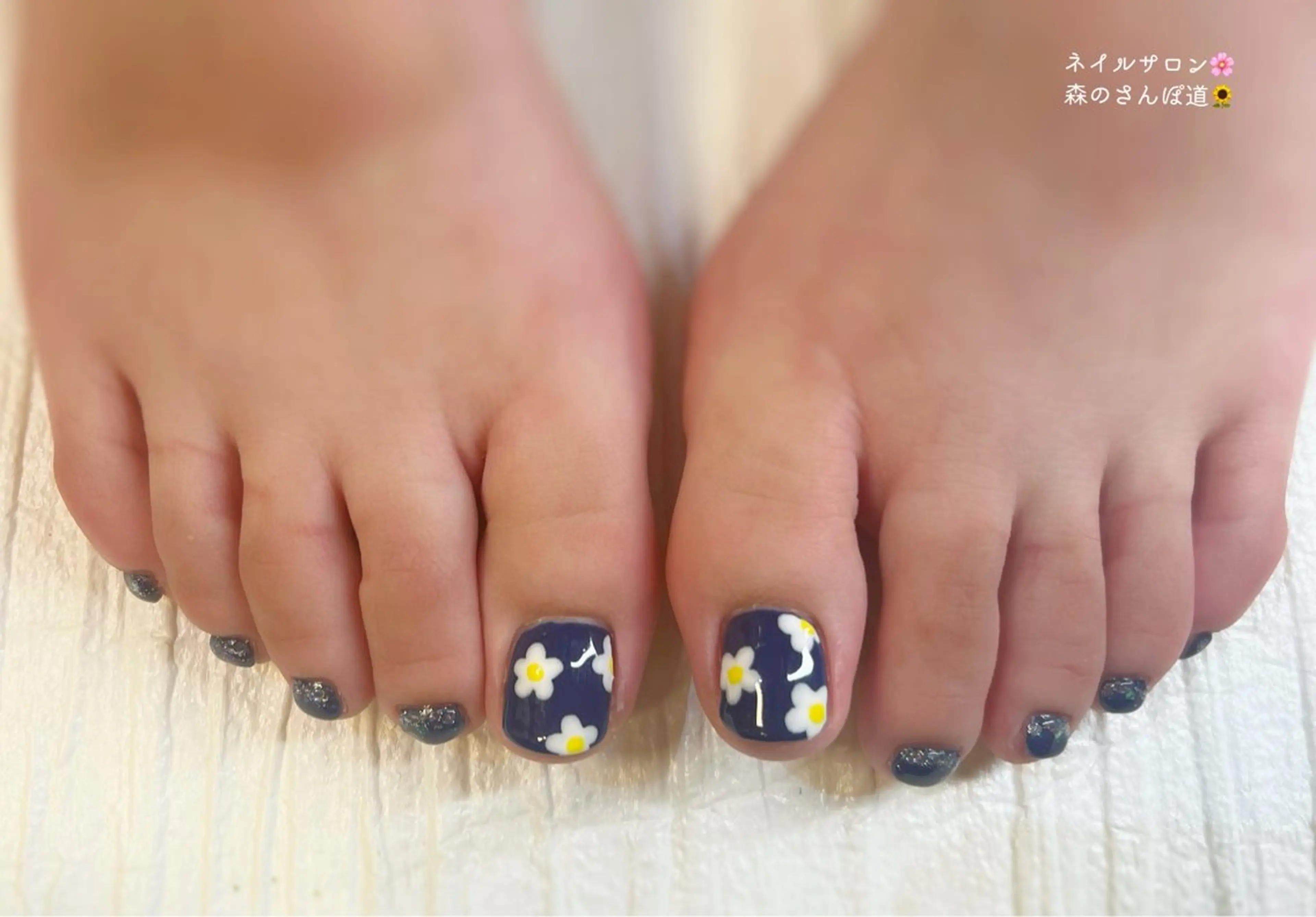 ネイル フットネイル 森のさんぽ道所属・ショートネイル 森のさんぽ道のネイルデザイン
