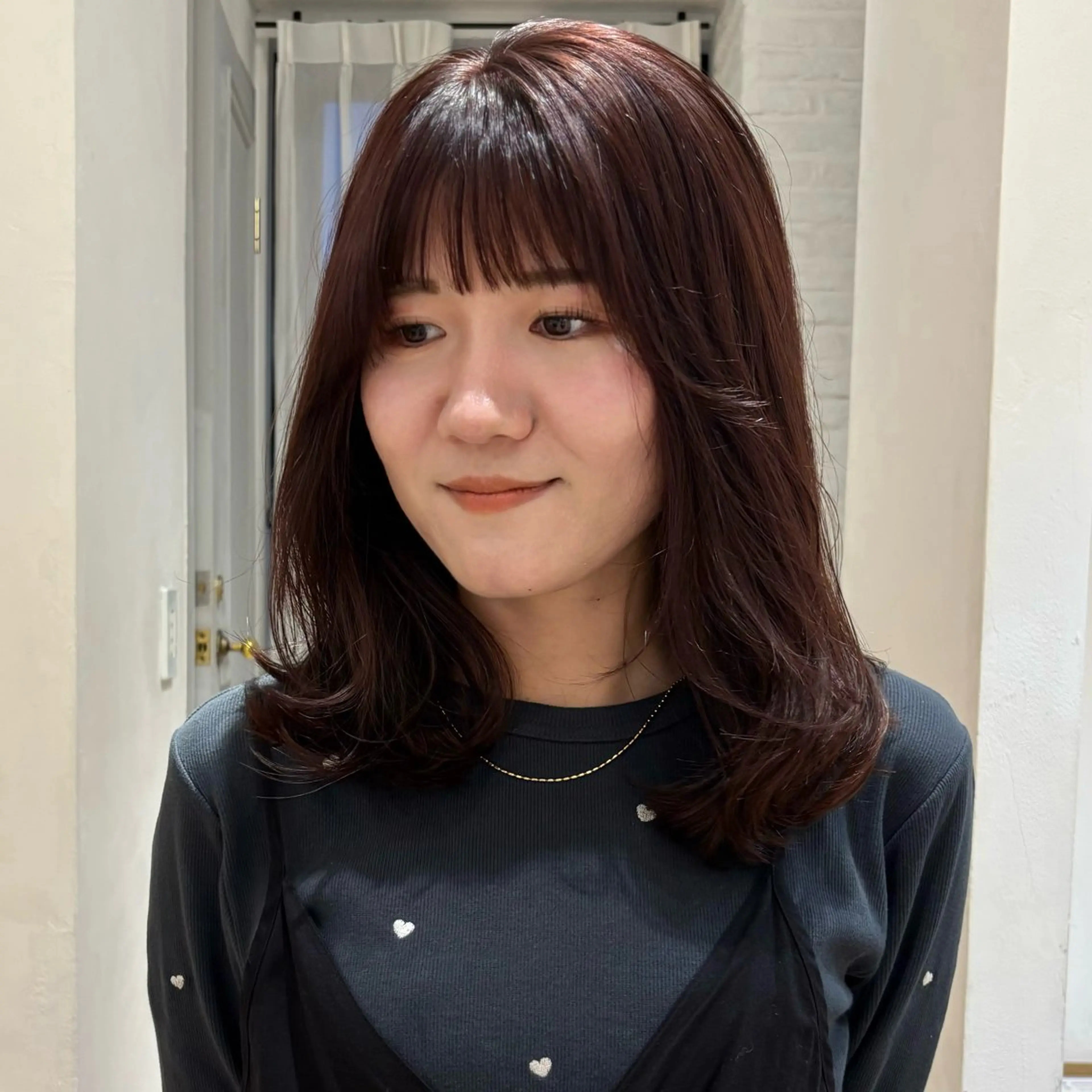セミロング カット ヘアカラー トリートメント 盛れる透明感カラー・ momokaのヘアスタイル