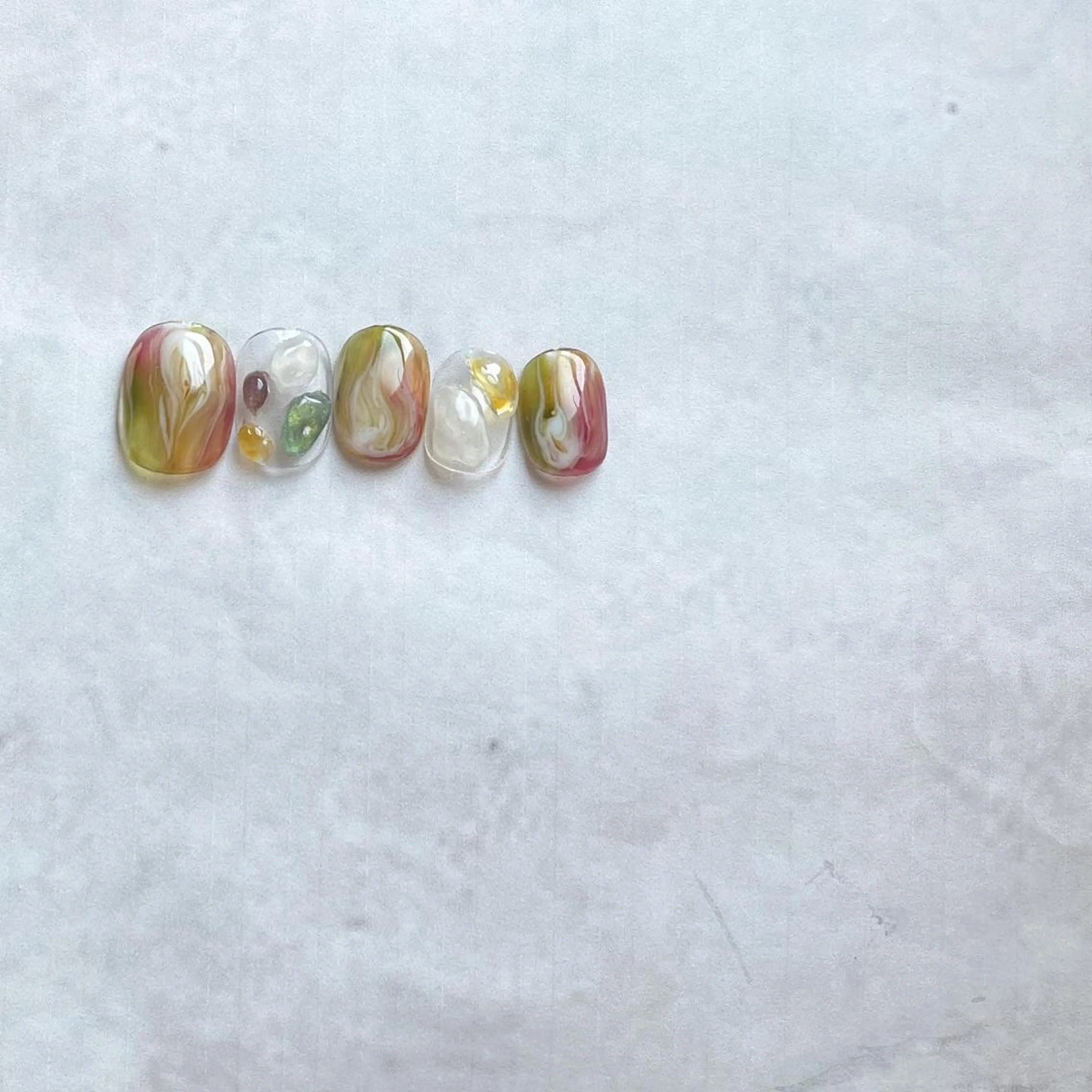 ネイル ニュアンスネイル ぷっくりネイル 夏ネイル フリーランス¨̮⃝ ネイリストOKADAのネイルデザイン
