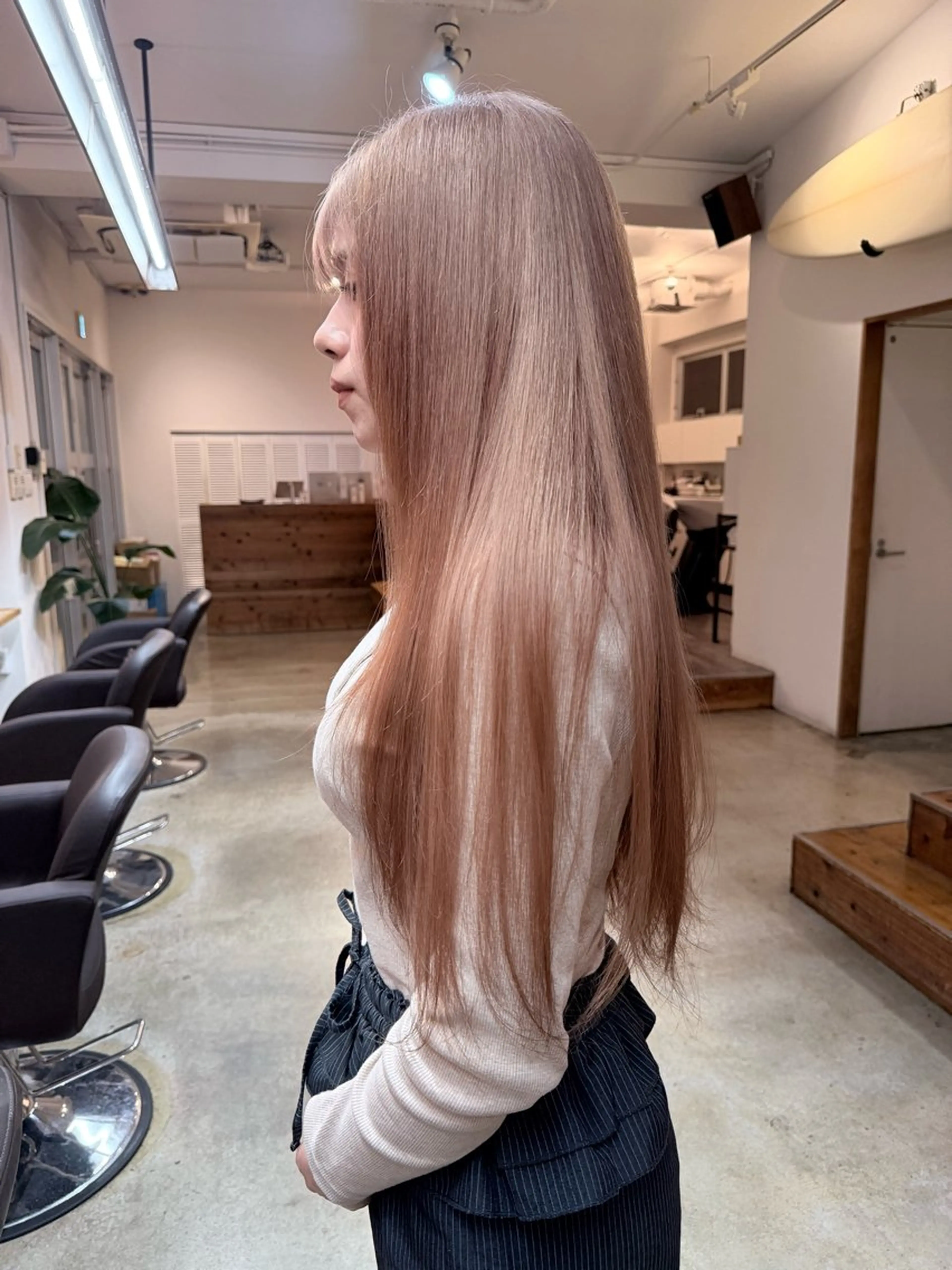 カラー イノハ ミラのヘアスタイル