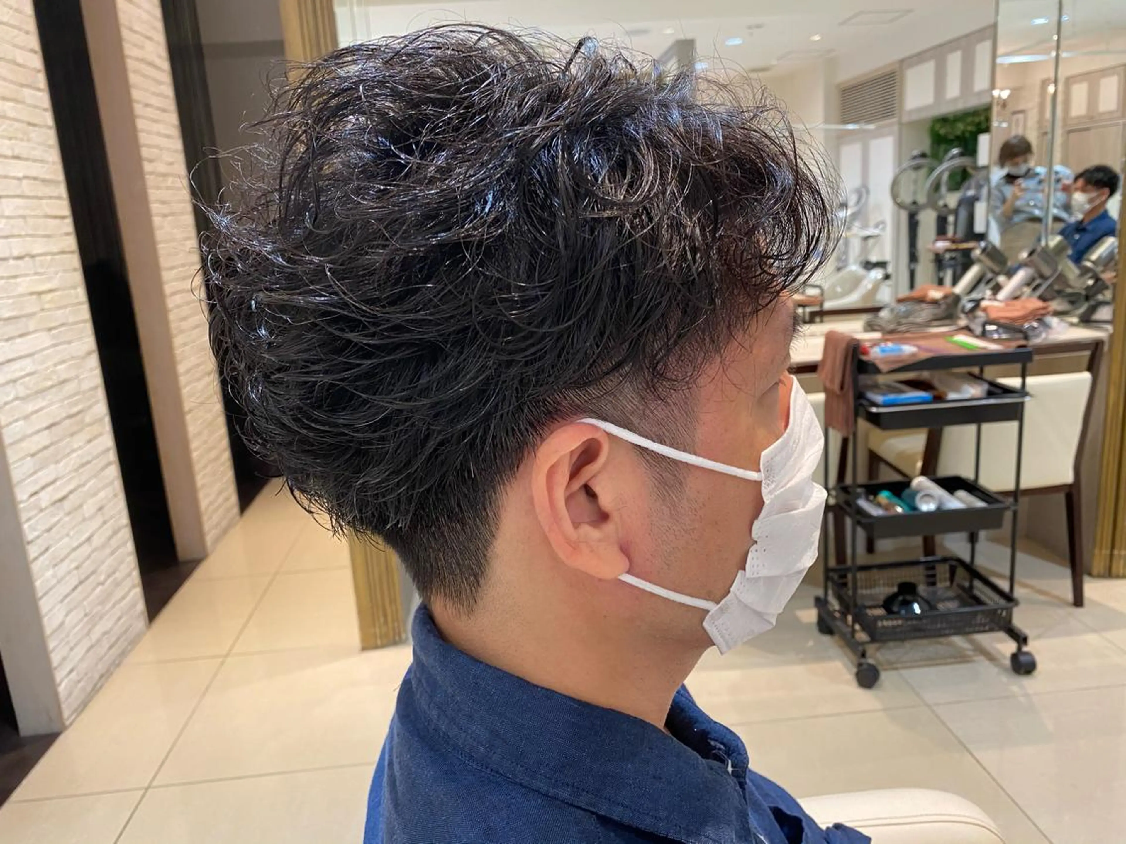 パーマ メンズ 似合う髪型が 分からない方へのヘアスタイル