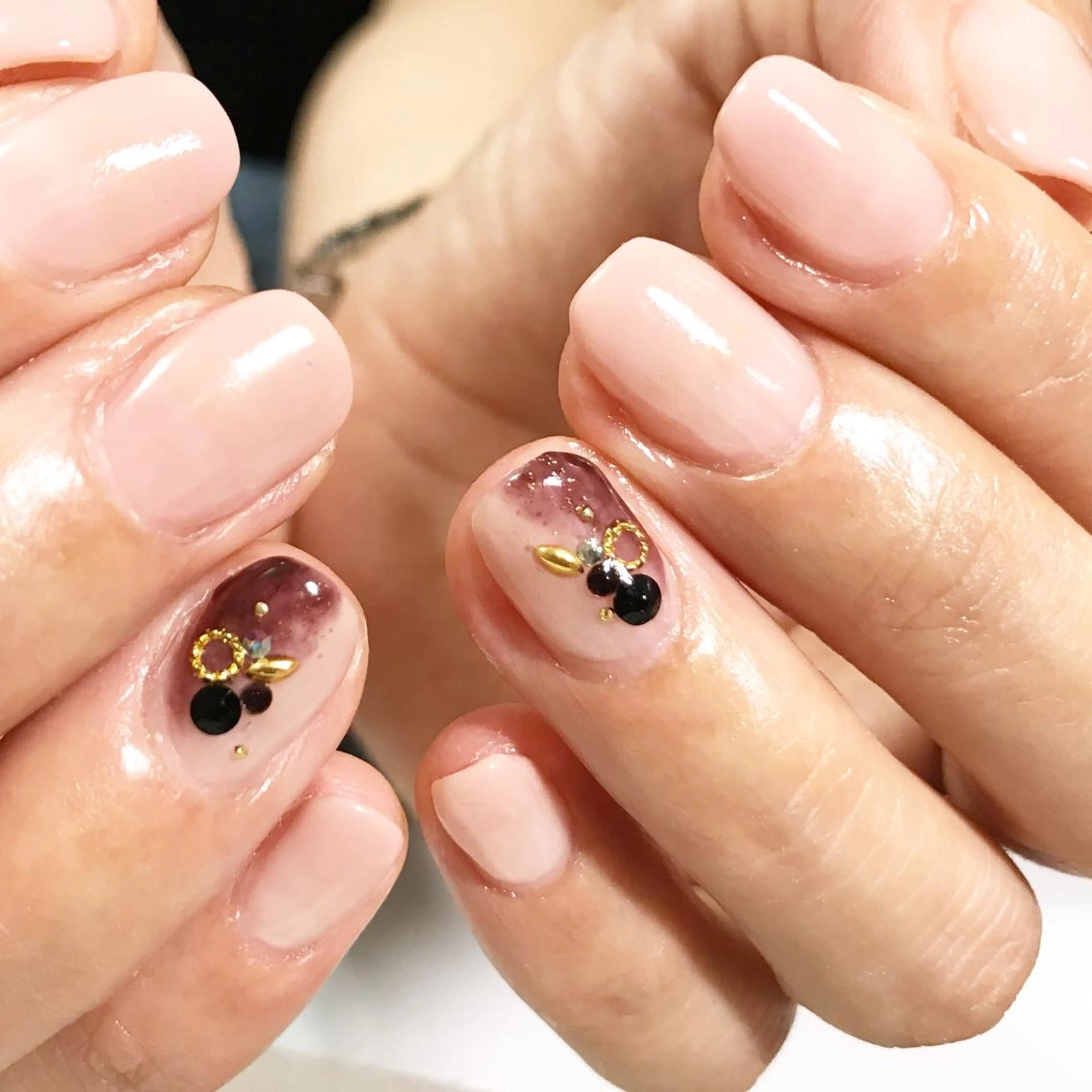 ネイル フットネイル グラデーション ピンク ピンクベージュ シンプルネイル ハンドネイル nail fufla ♡yamane♡のネイルデザイン