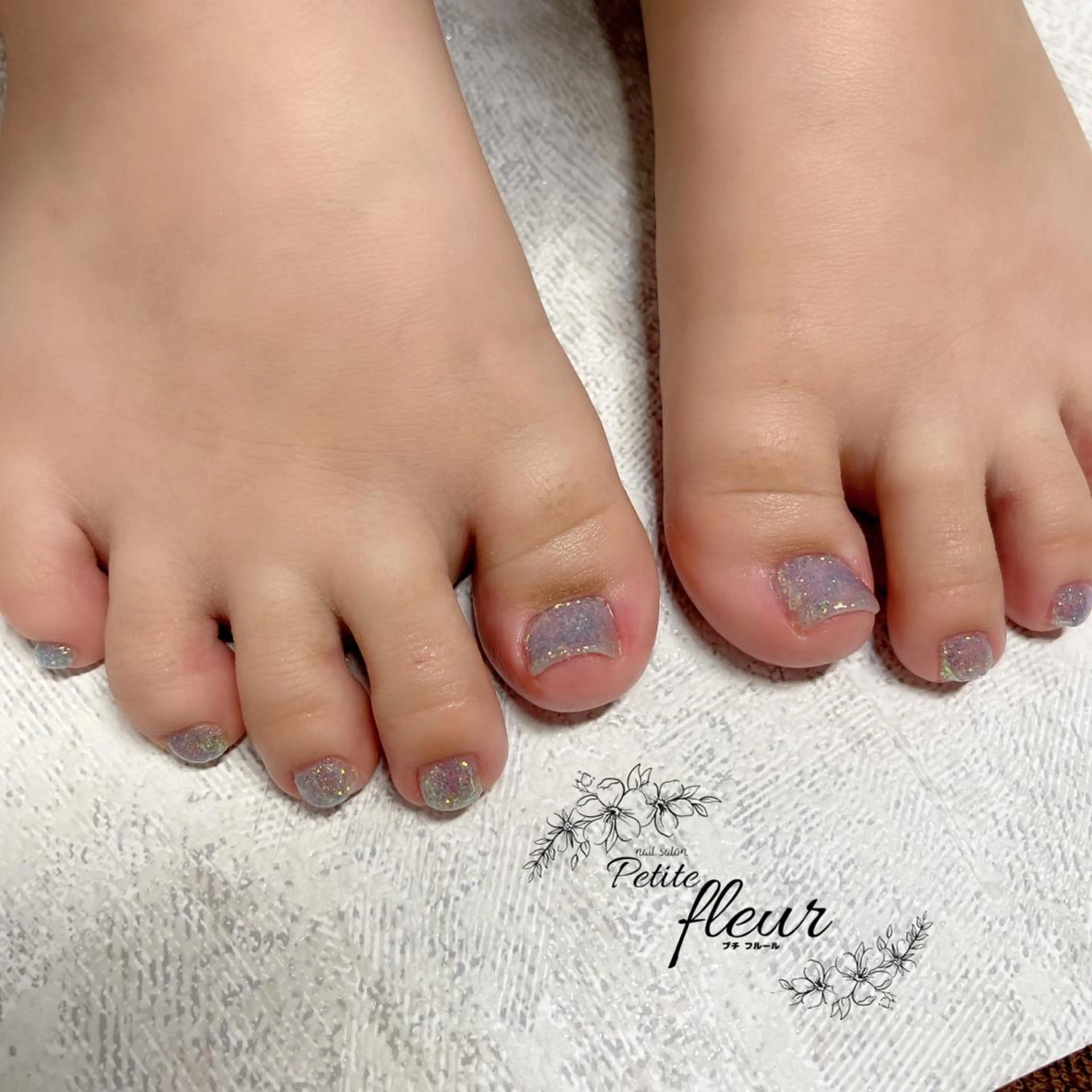 ネイル オーロラネイル ブルー ホログラムネイル ラメ(グリッター) 水色 ❁⃘*。Petite fleur❁⃘*りさのネイルデザイン