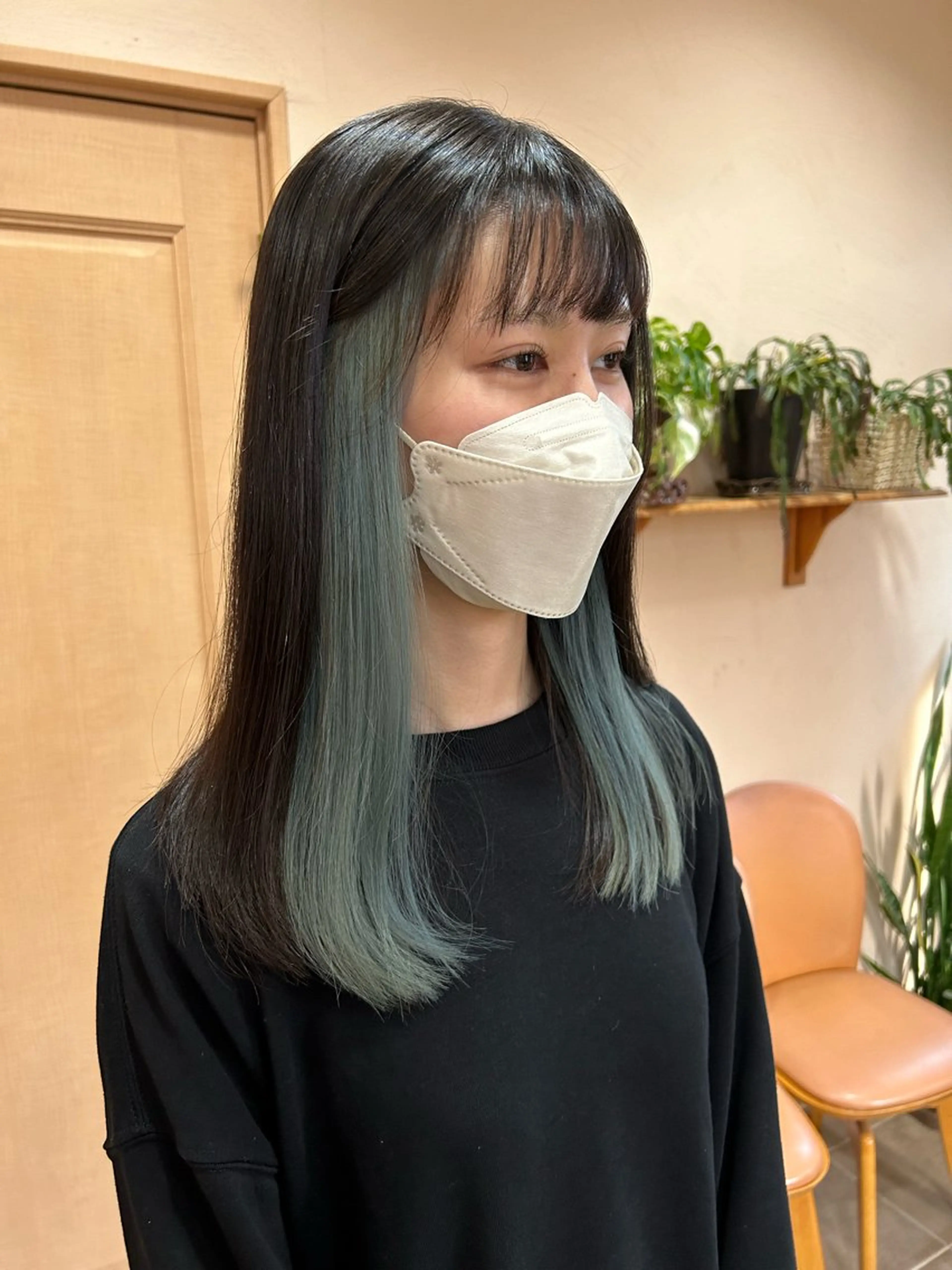 セミロング カラー mayu .のヘアスタイル