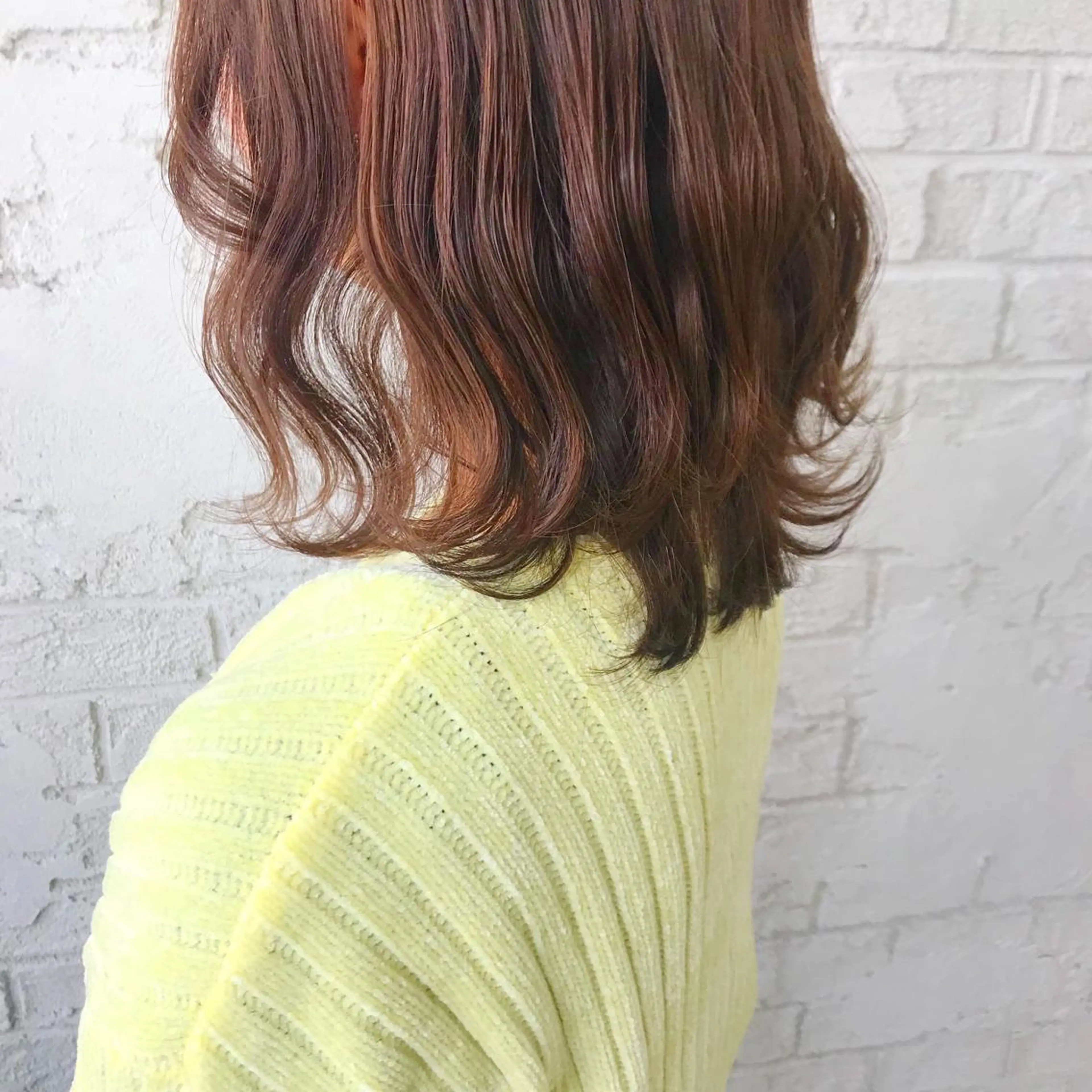 ロング カラー オリーブ/アッシュ やわらか透明感カラーのヘアスタイル