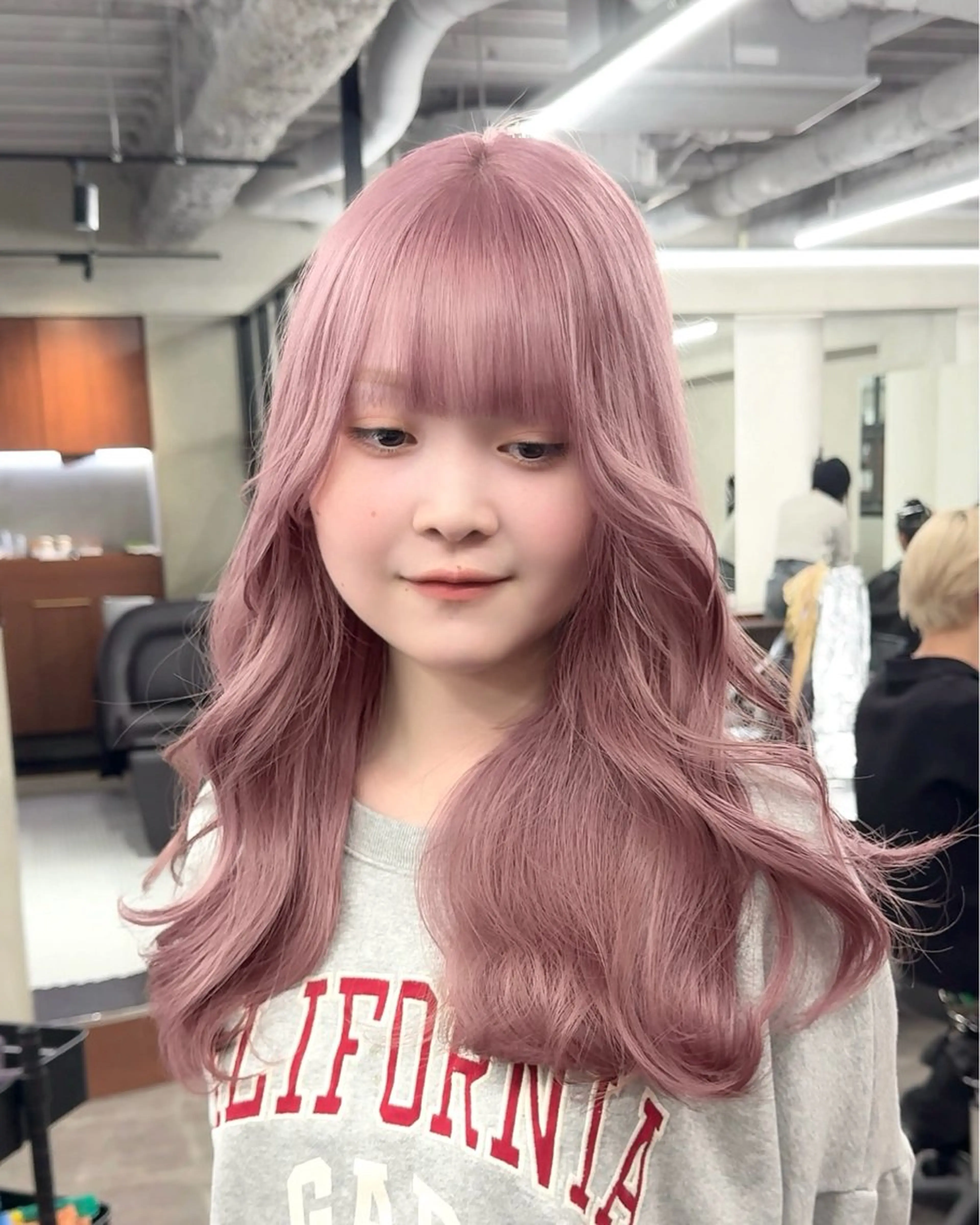 ロング カラー アッシュ ベージュカラー ブリーチ ケアブリーチ ダブルカラー カット ヘアカラー トリートメント ブリーチ　ハイトーン 特化🌈フジタハルキのヘアスタイル