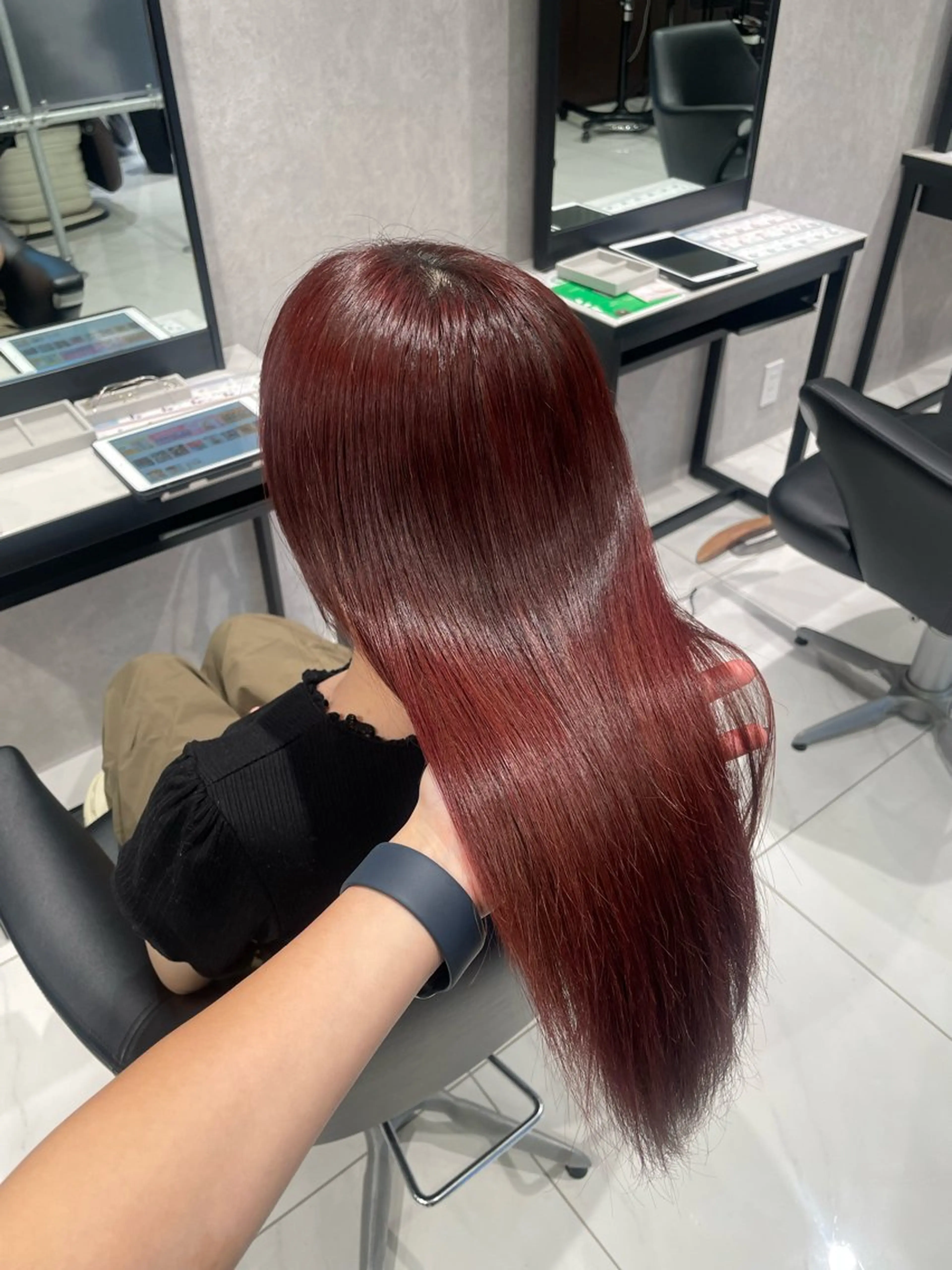 ロング カラー 内藤 藍夏のヘアスタイル