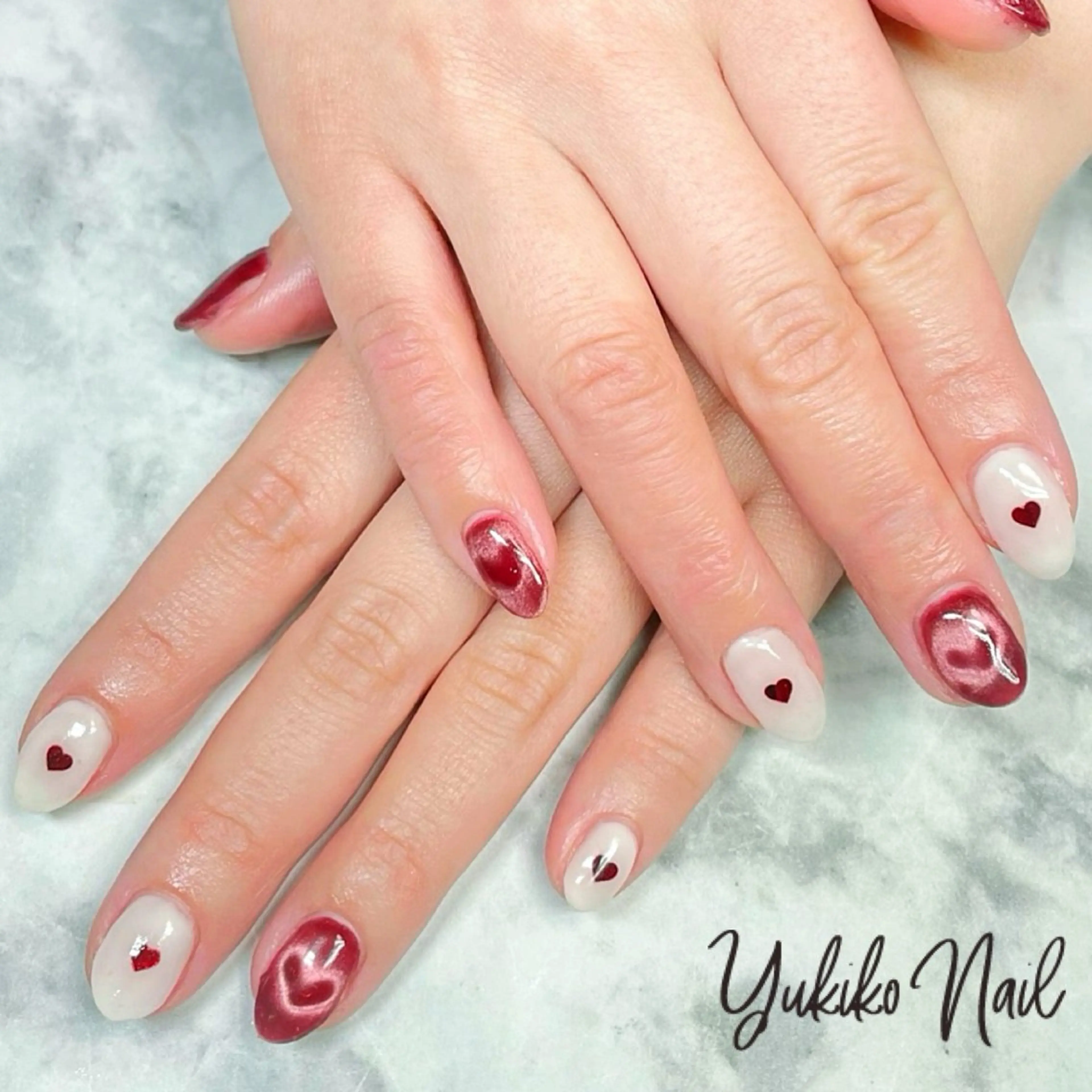 ネイル ハート ホログラムネイル マグネットネイル ワンカラーネイル バレンタイン ユキコ ネイルのネイルデザイン