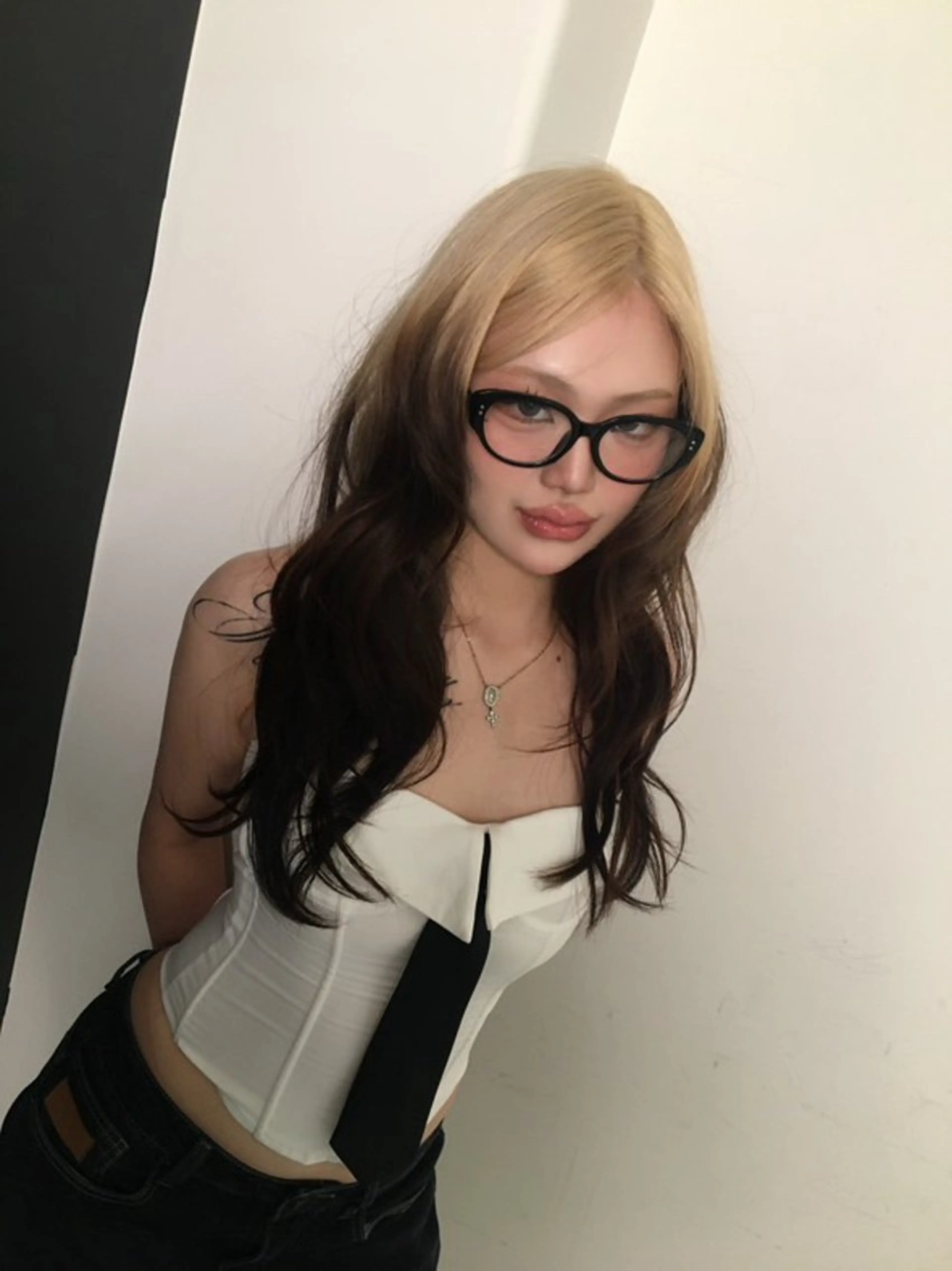 ロング Hanaka🐈‍⬛ 海外×ニュアンスのヘアスタイル