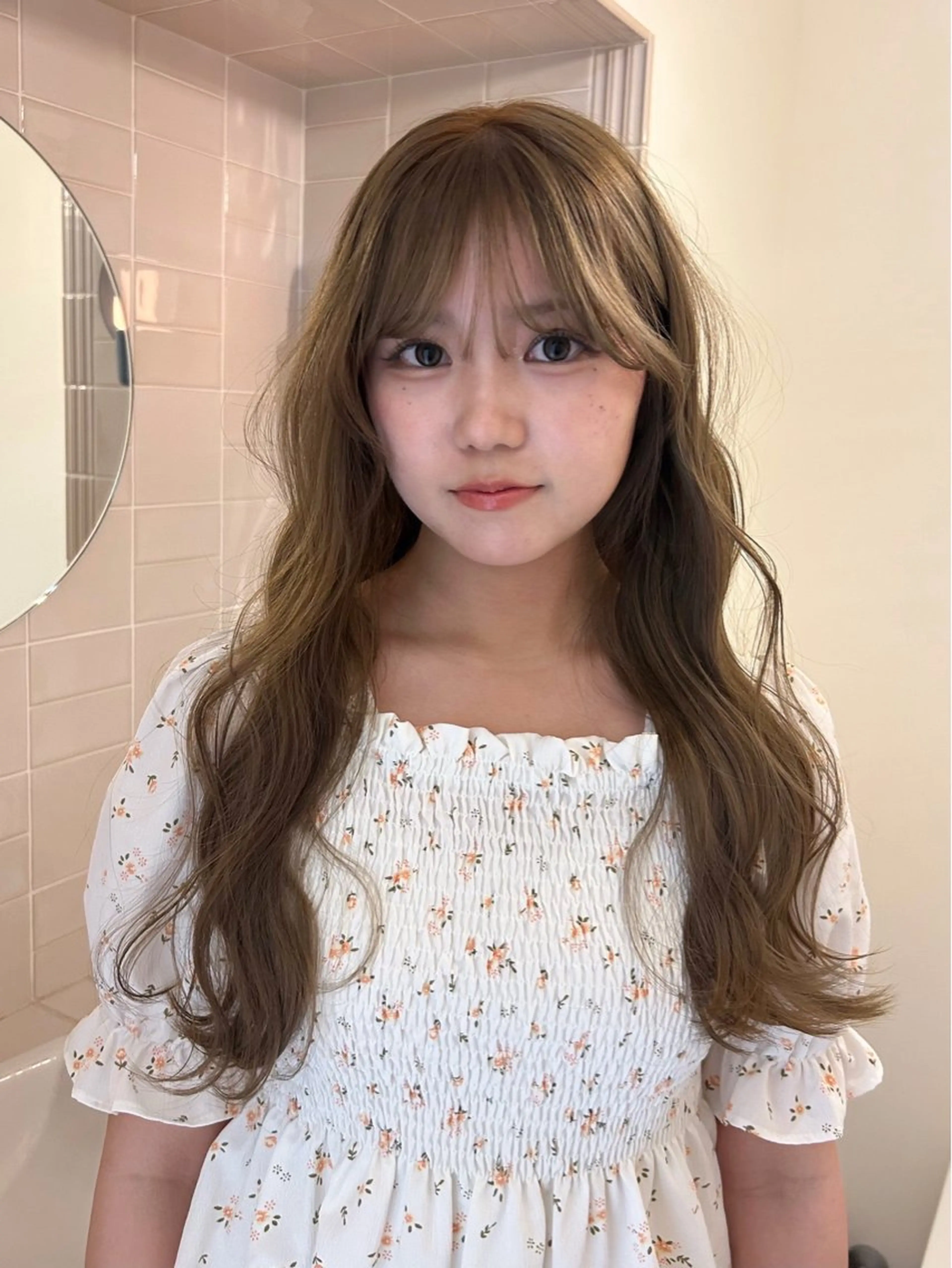 カット＋ブリーチ + カラー + Aujua2stepトリートメントの写真