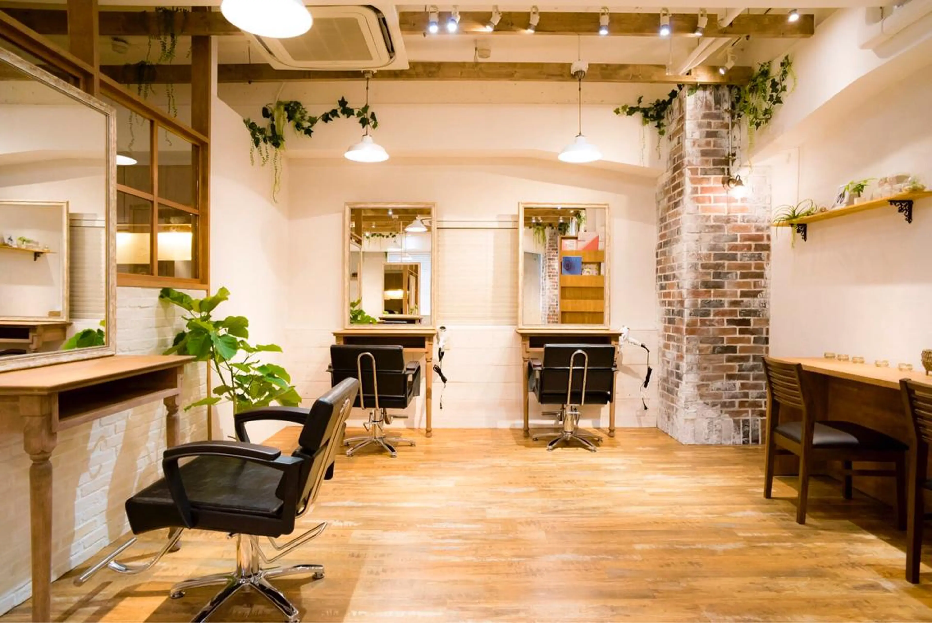 クボキ サヤのヘアスタイル