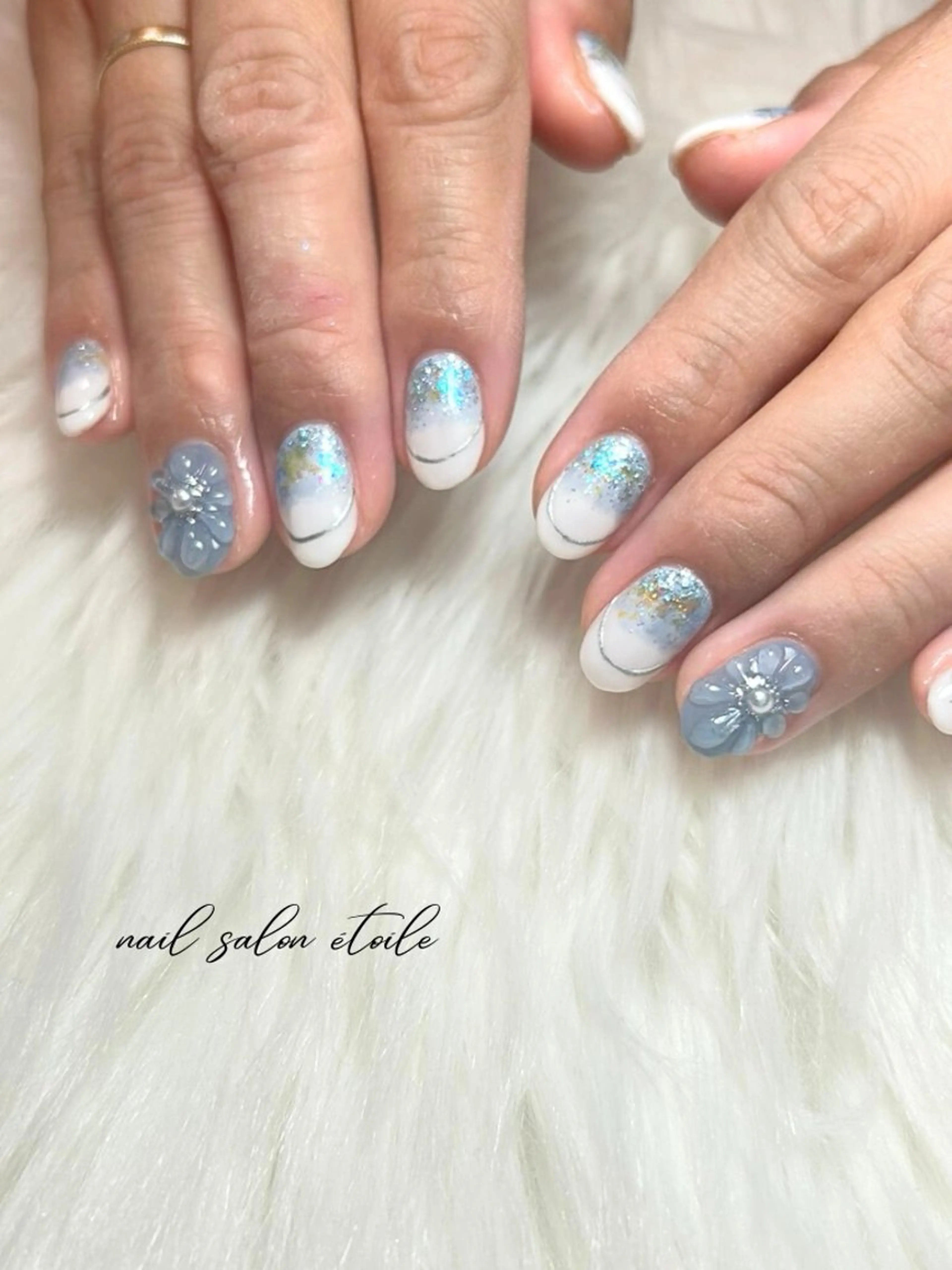 ネイル ブルー フラワーネイル 水色 ぷっくりネイル 春ネイル ハンドネイル nail salon étoileのネイルデザイン