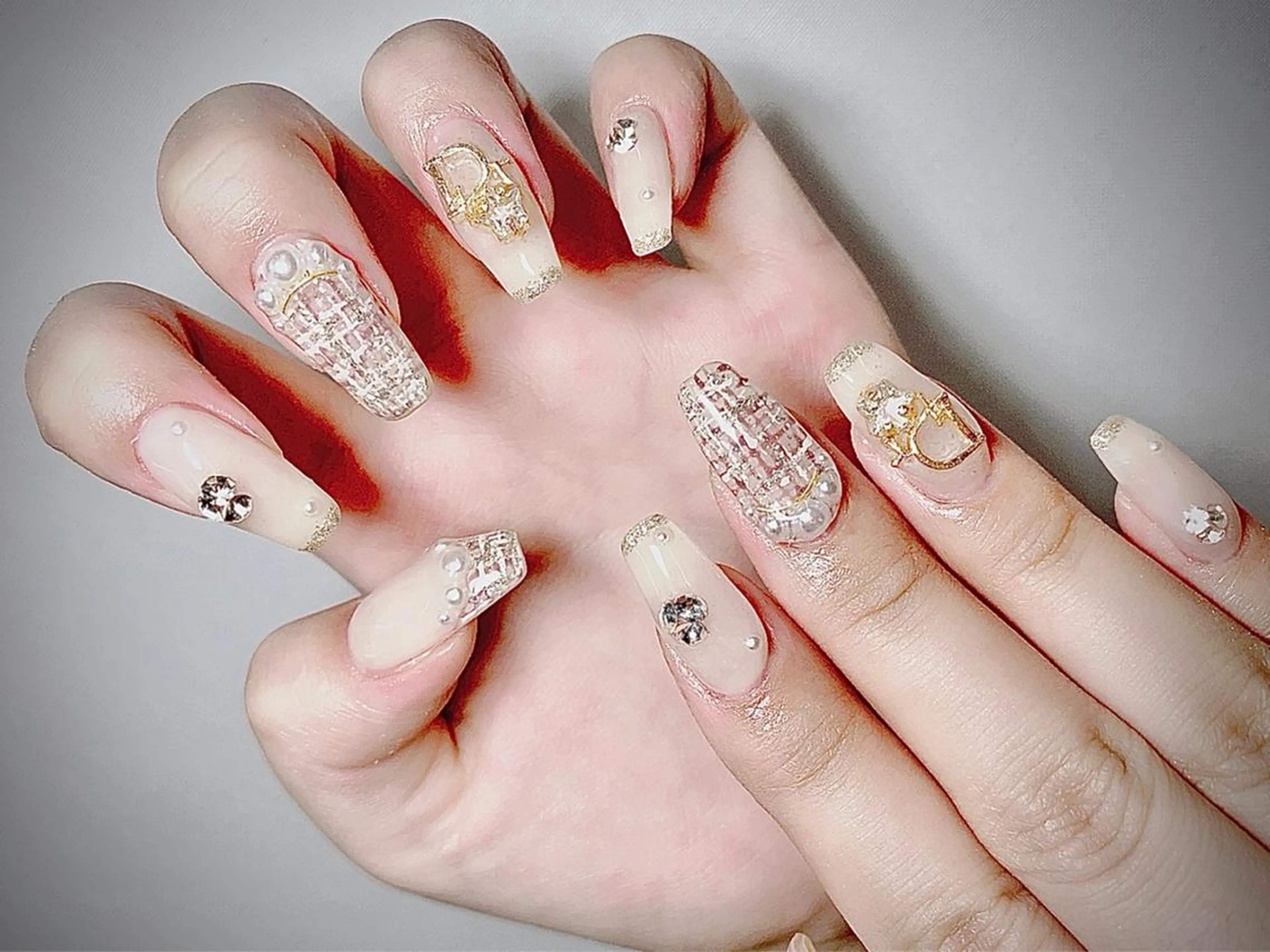 ネイル I-nailロング /ワンホン/キラキラのネイルデザイン