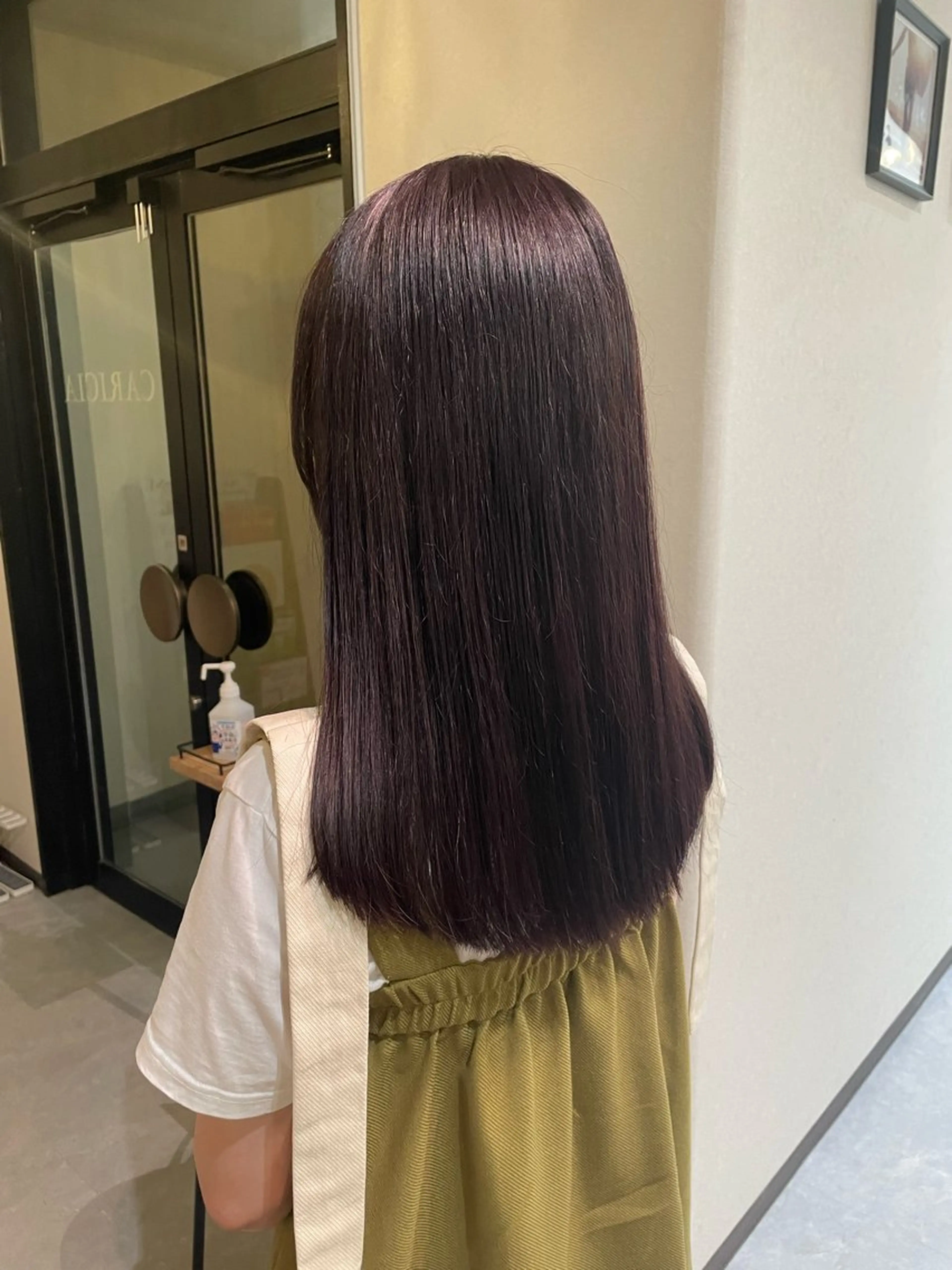 ロング カラー 高梨 菜々のヘアスタイル