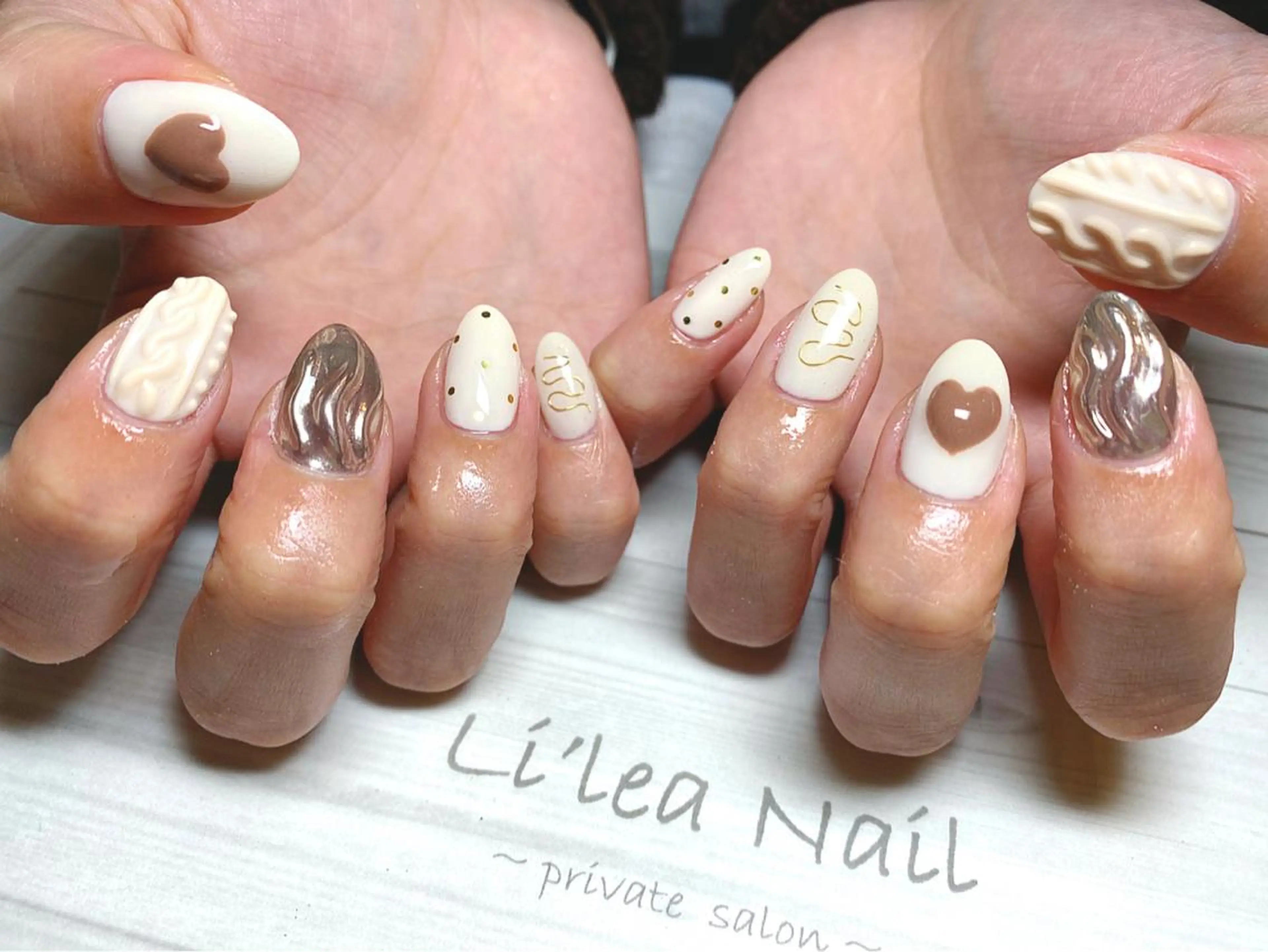 ネイル Li'leaNail AINAのネイルデザイン