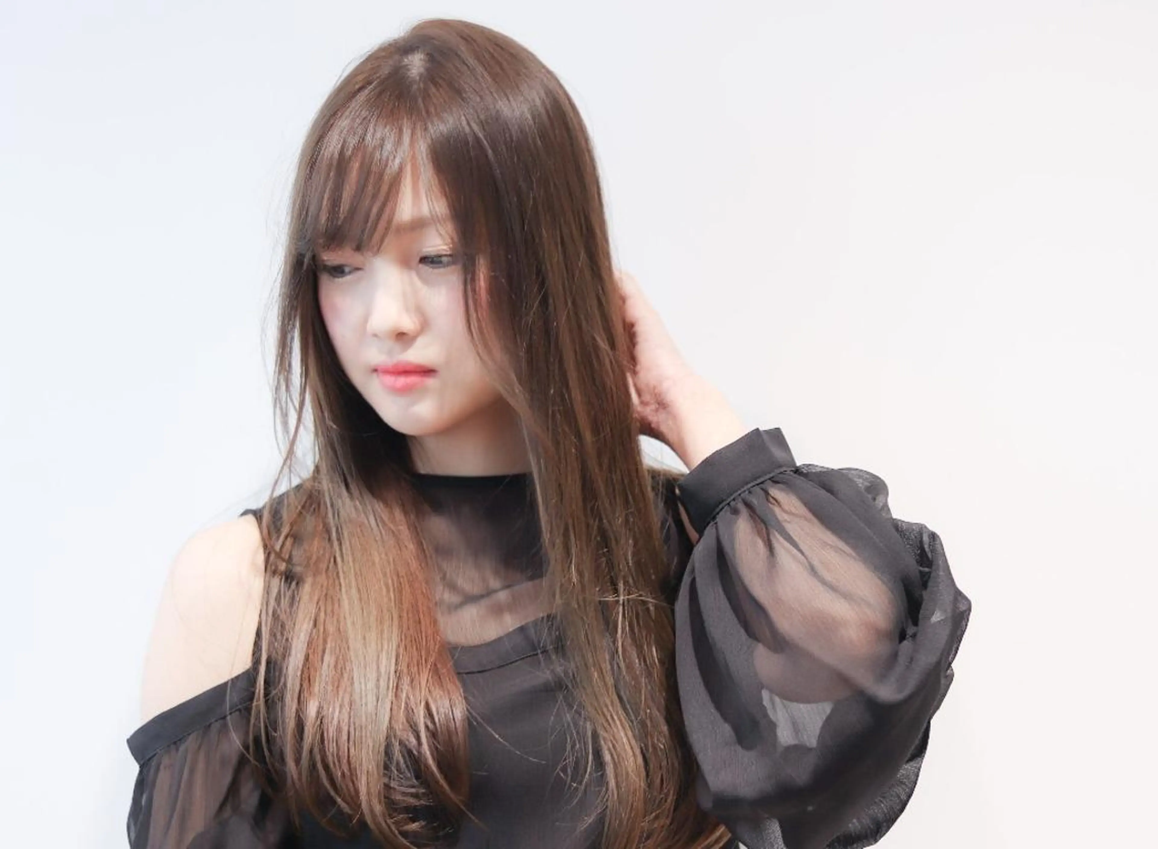 ロング カラー グレージュ スタイリスト /仲川葵のヘアスタイル