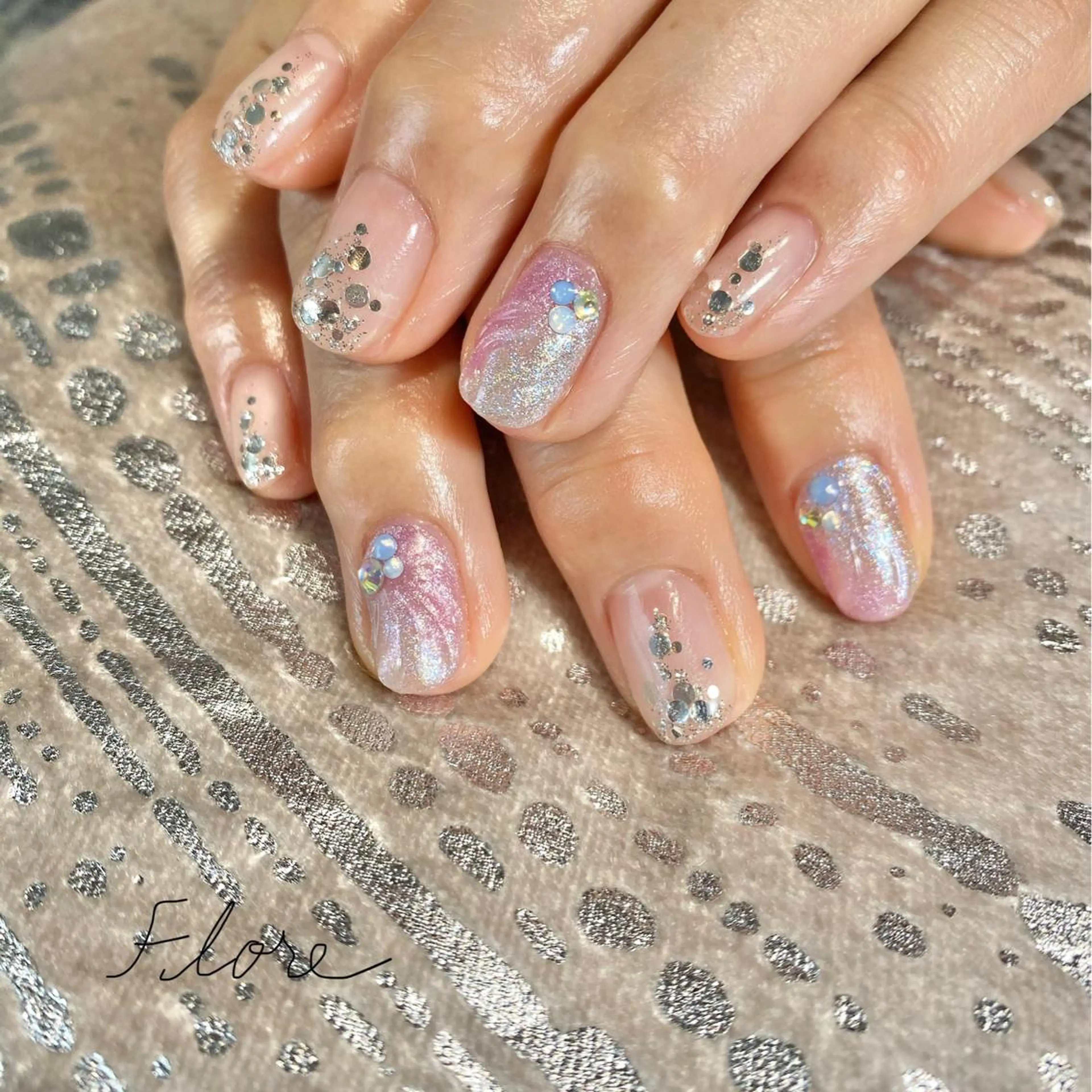 ネイル Flore (フロール)の眉毛・アイブロウイメージ