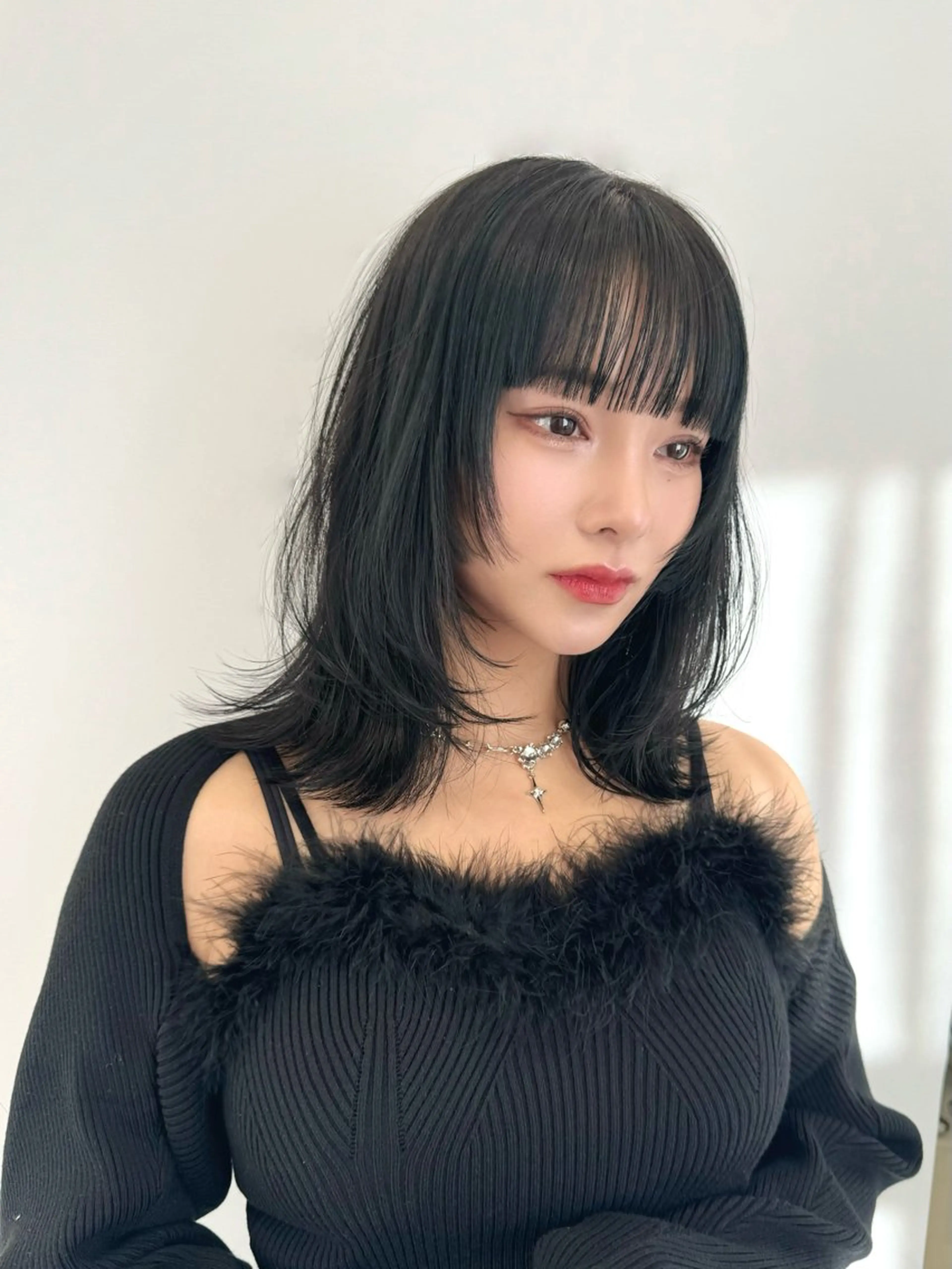 ミディアム カット ヘアカラー トリートメント COA GINZA 空也/前髪/顔まわりのヘアスタイル