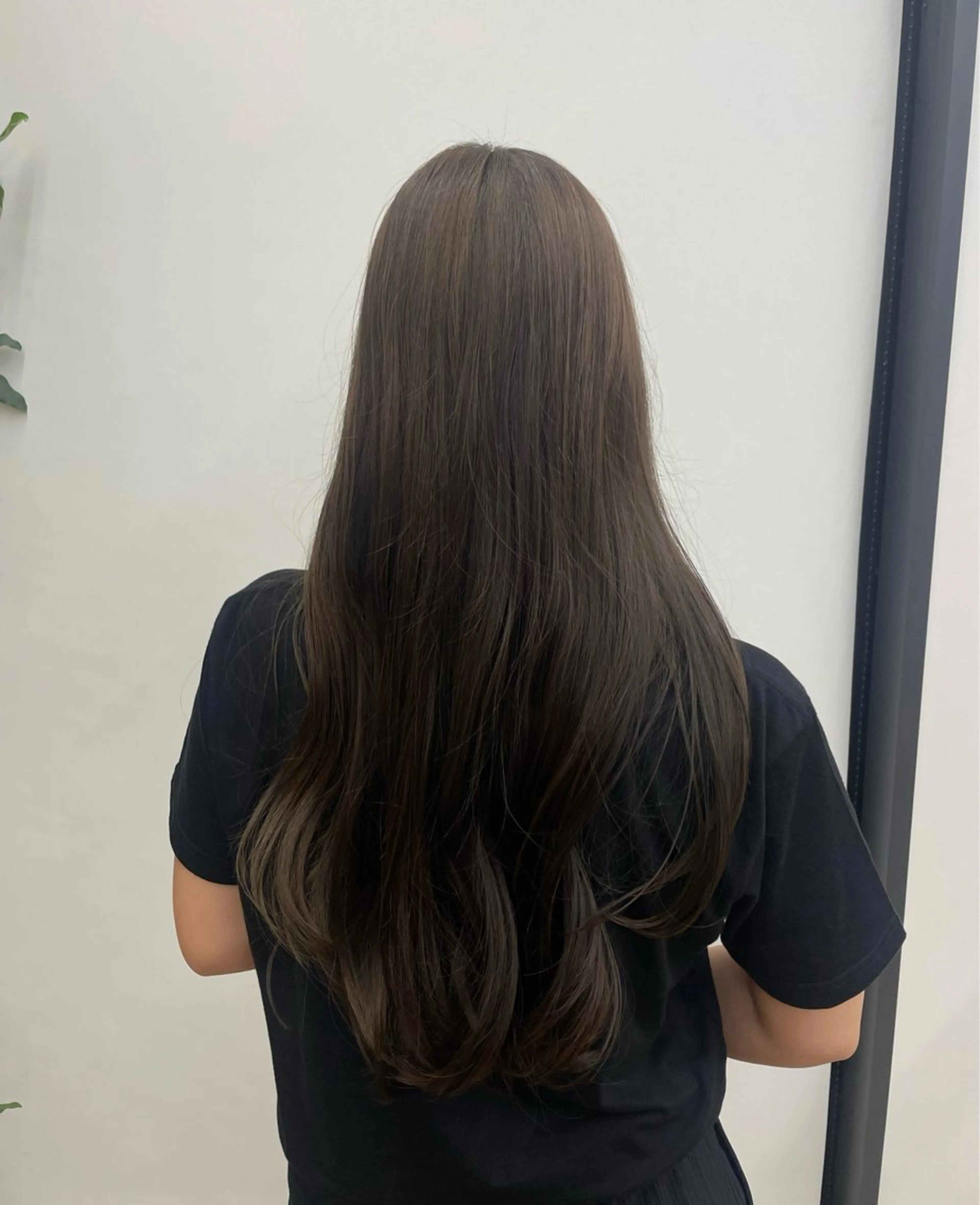 ロング カラー ヘアアレンジ 透明感カラー ロング ヘアカラー 神田 優愛のヘアスタイル