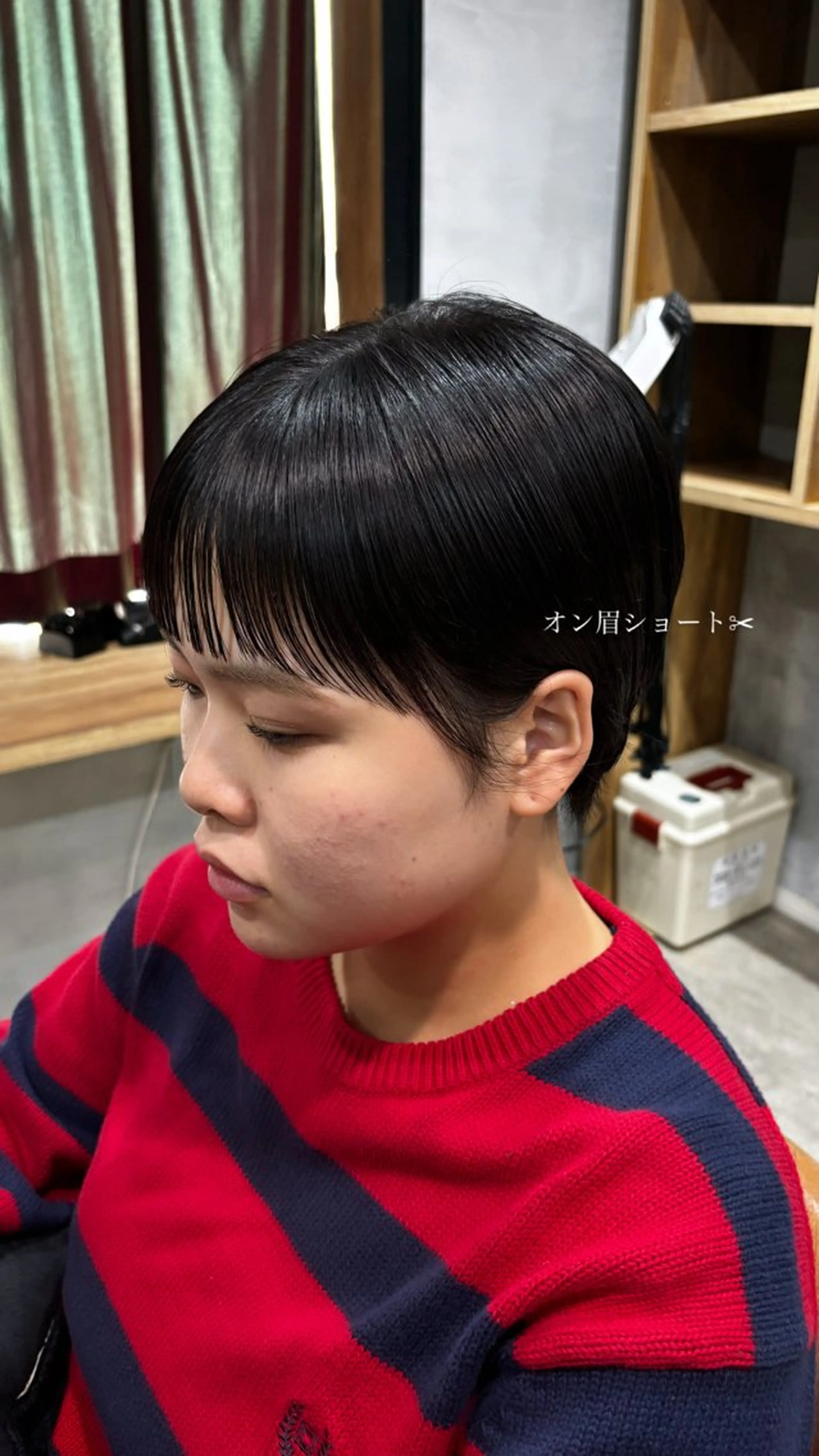 ショート オン眉 ショートヘア &Maison. LILIのヘアスタイル