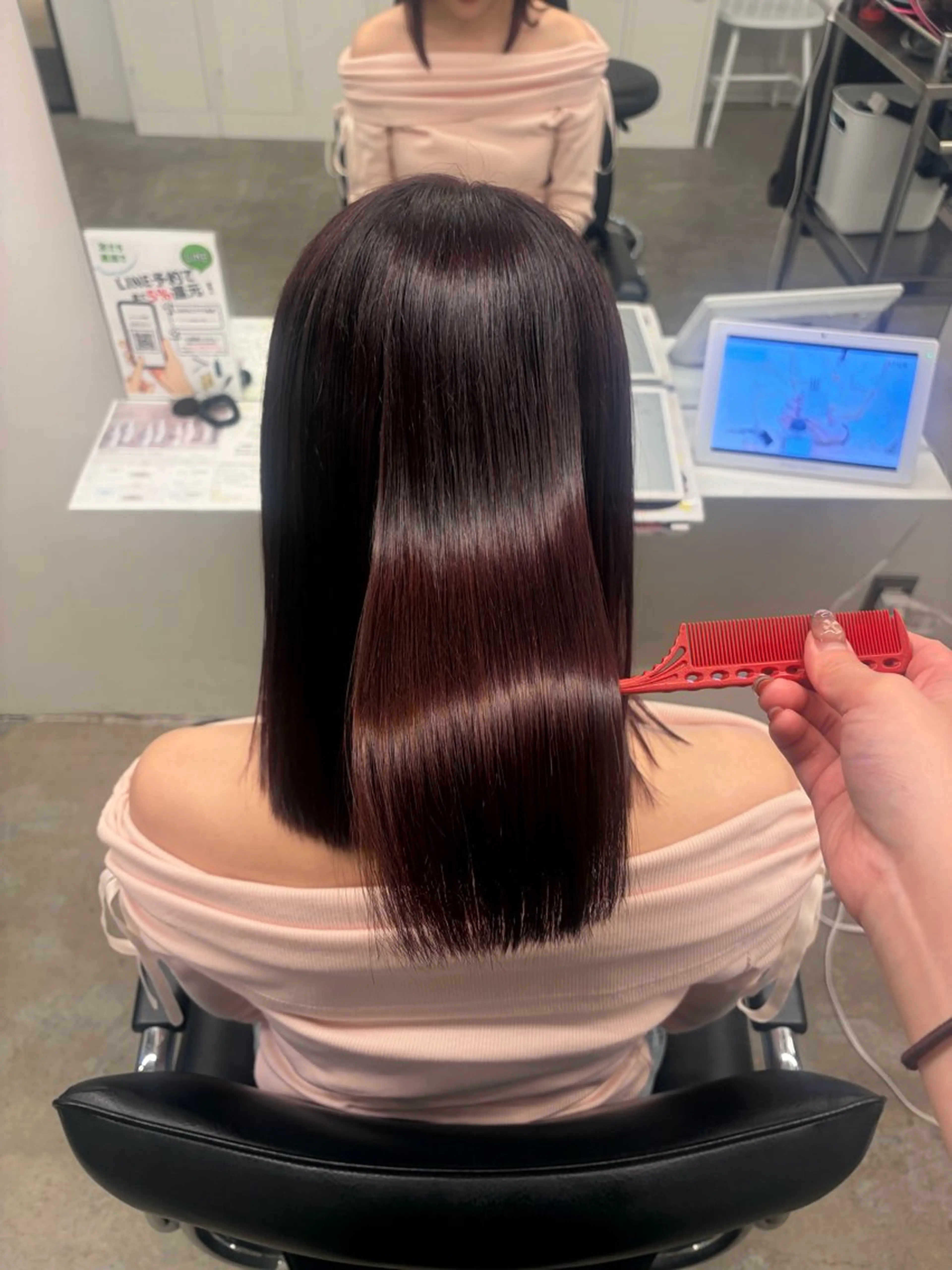 ミディアム カラー ヘアカラー トリートメント ウルトワ特化/ 艶髪人気/Renaのヘアスタイル