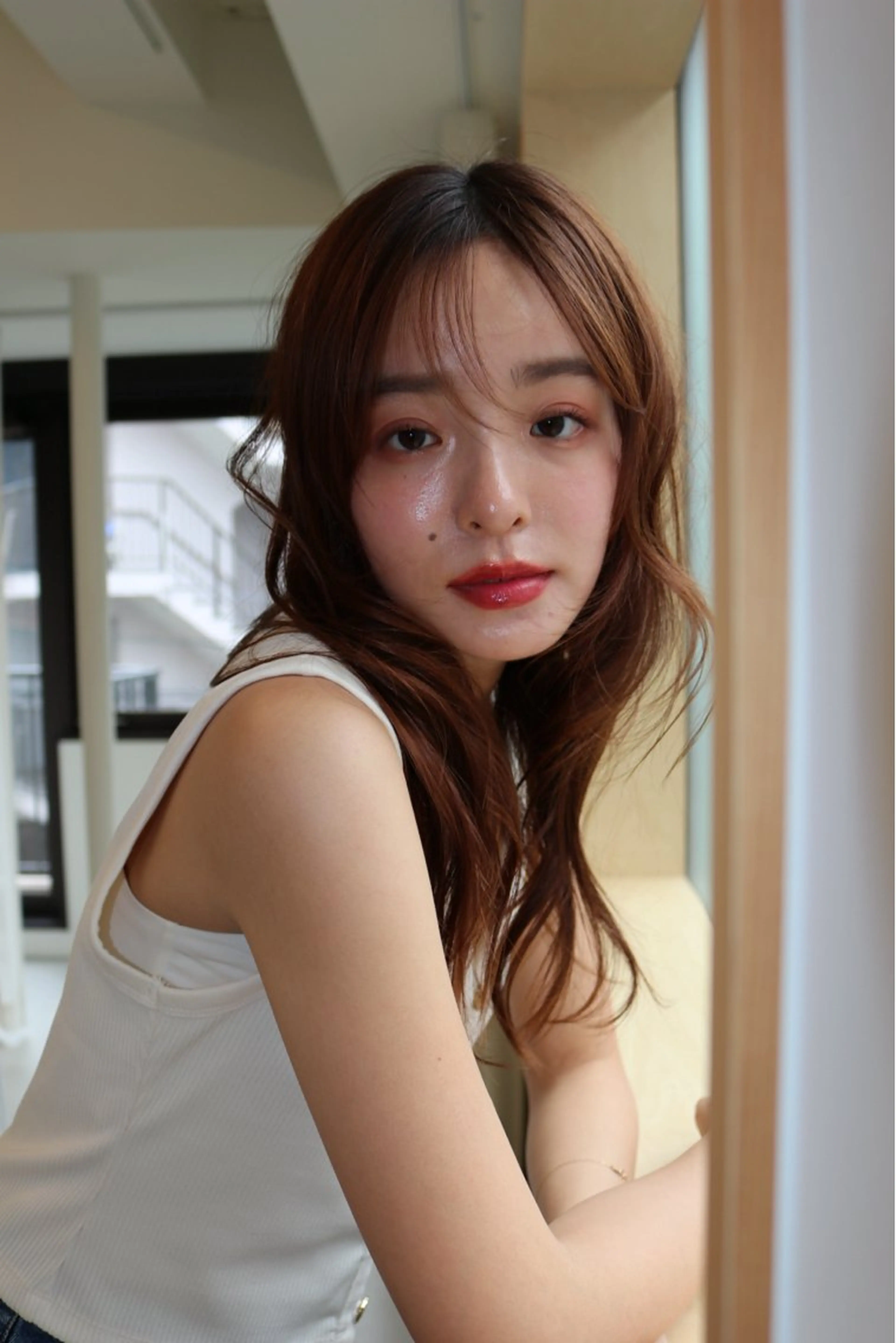 セミロング カット 山岸 未玖のヘアスタイル