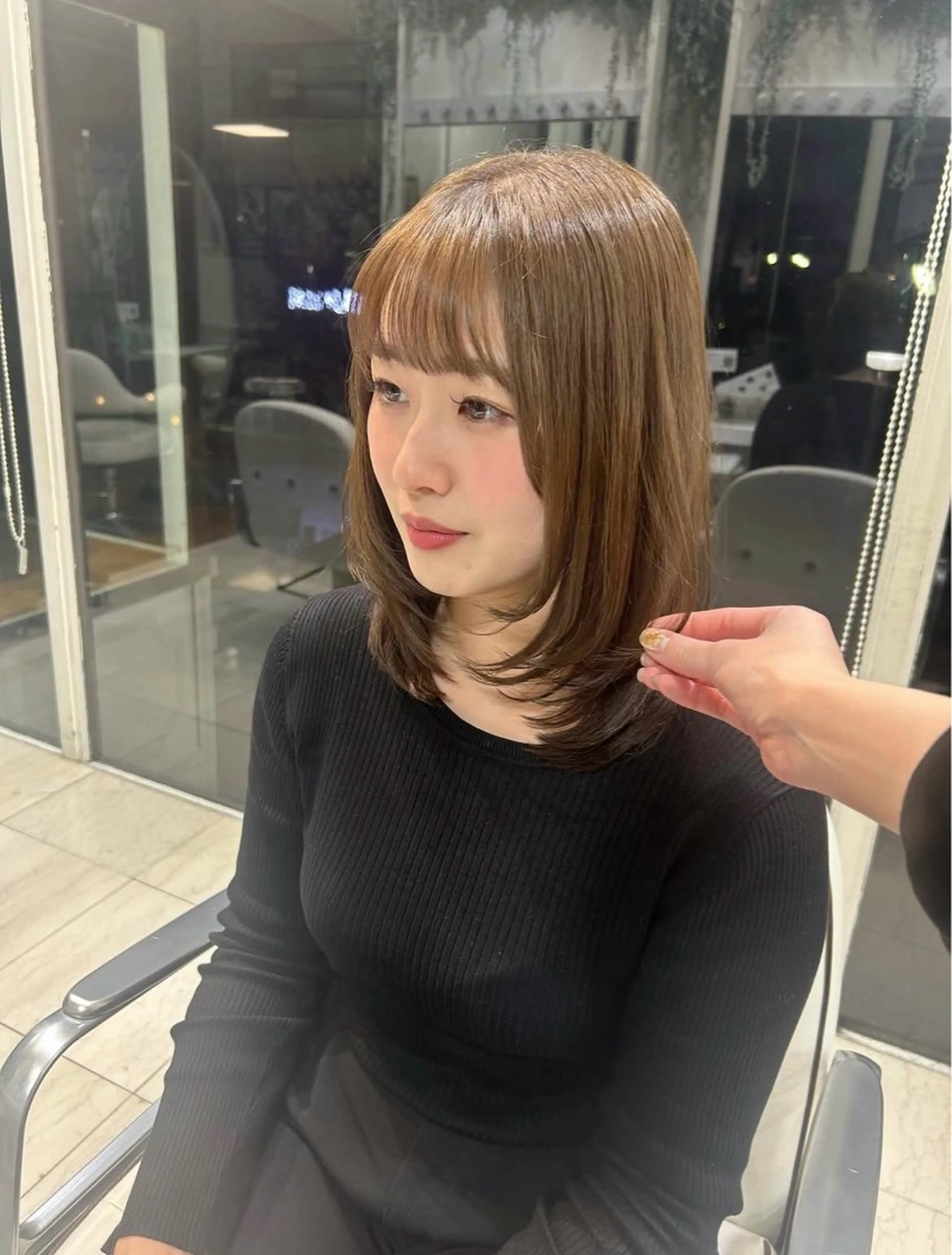 ミディアム カラー ベージュカラー オリーブベージュ カット ヘアカラー ありむらもえ/ 透明感カラーのヘアスタイル
