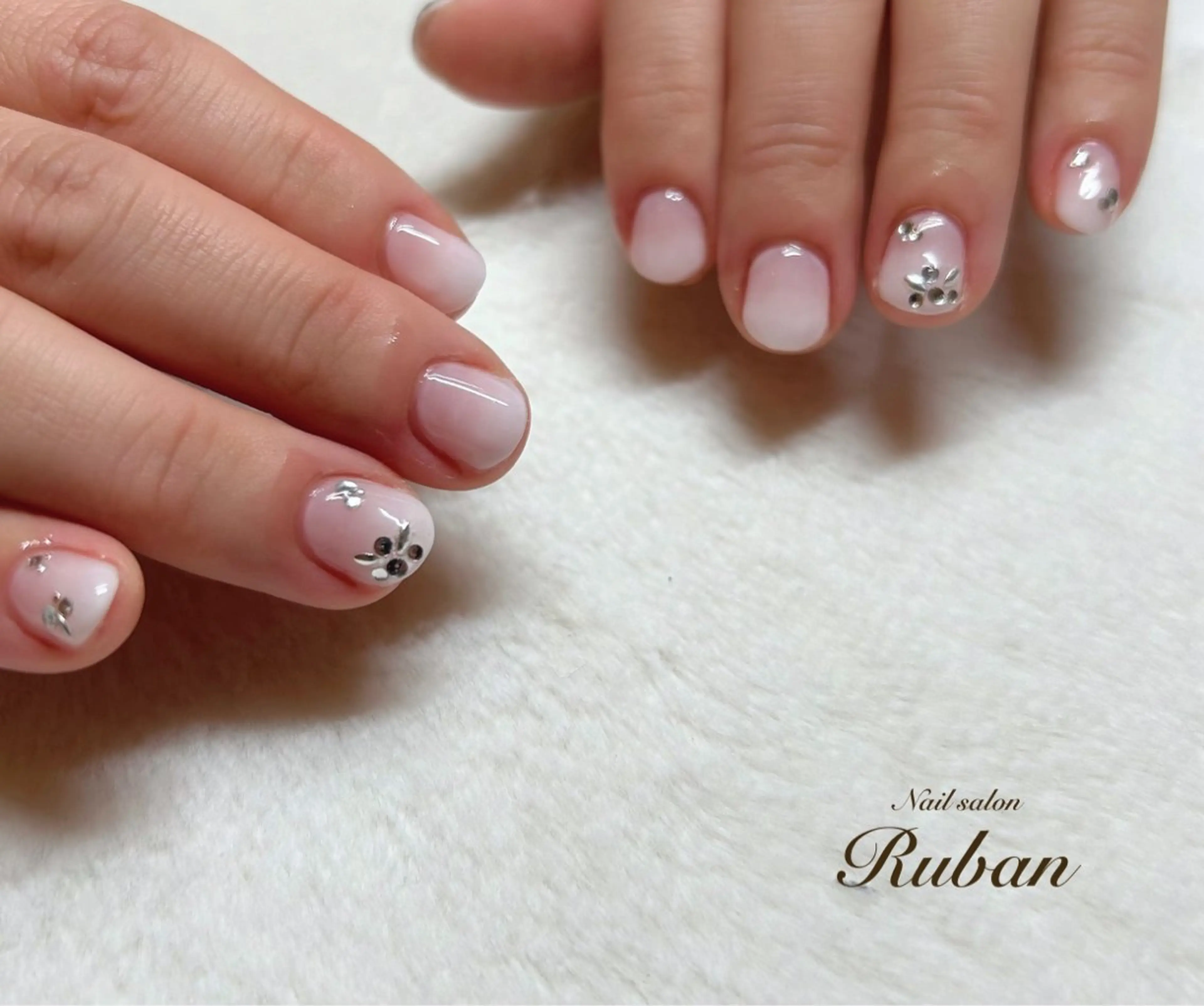 ネイル アートネイル グラデーション 持ち込み ブライダルネイル Nail salon Rubanのネイルデザイン