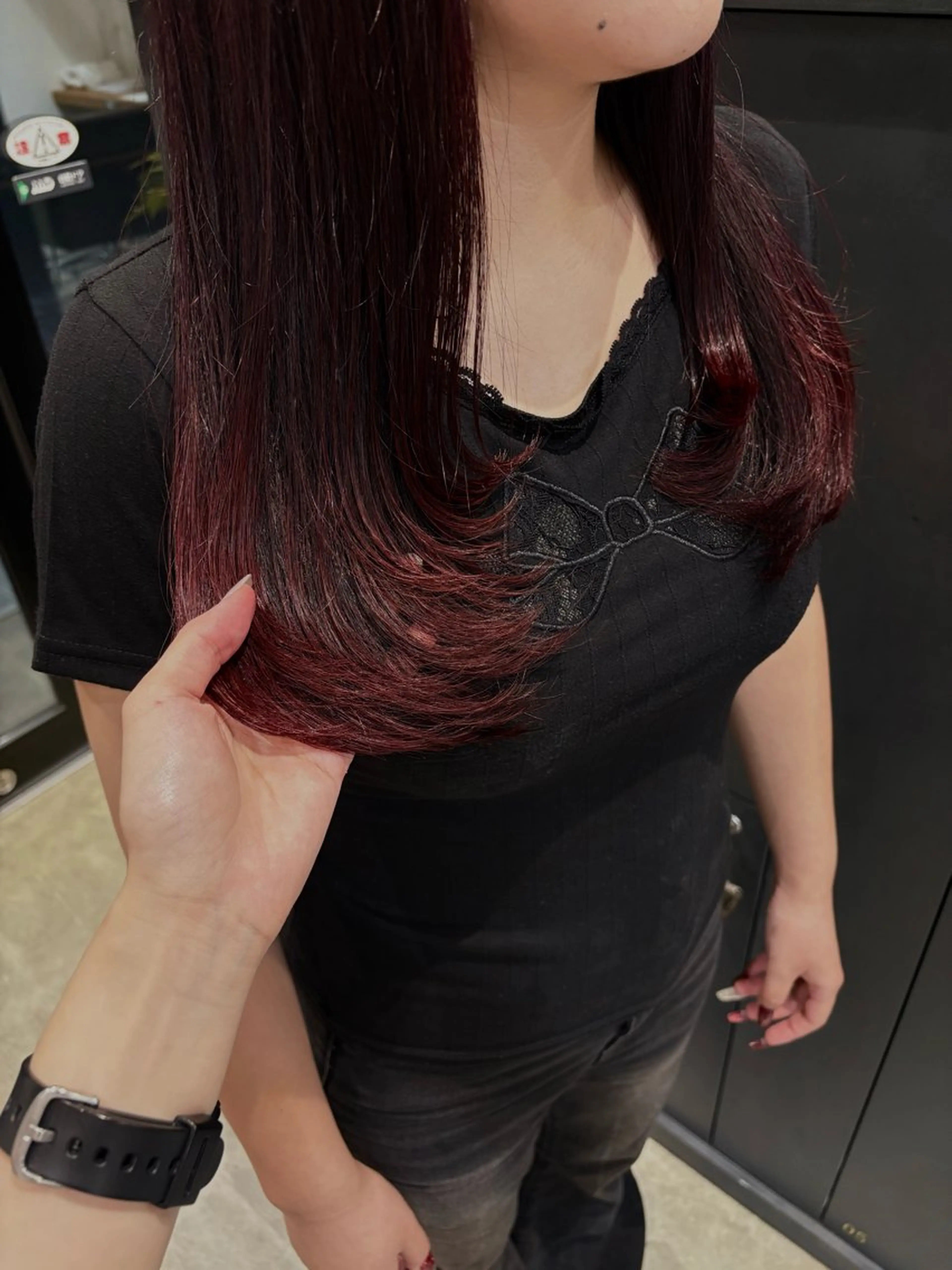 ロング レイヤーカット 田村 亜衣華のヘアスタイル