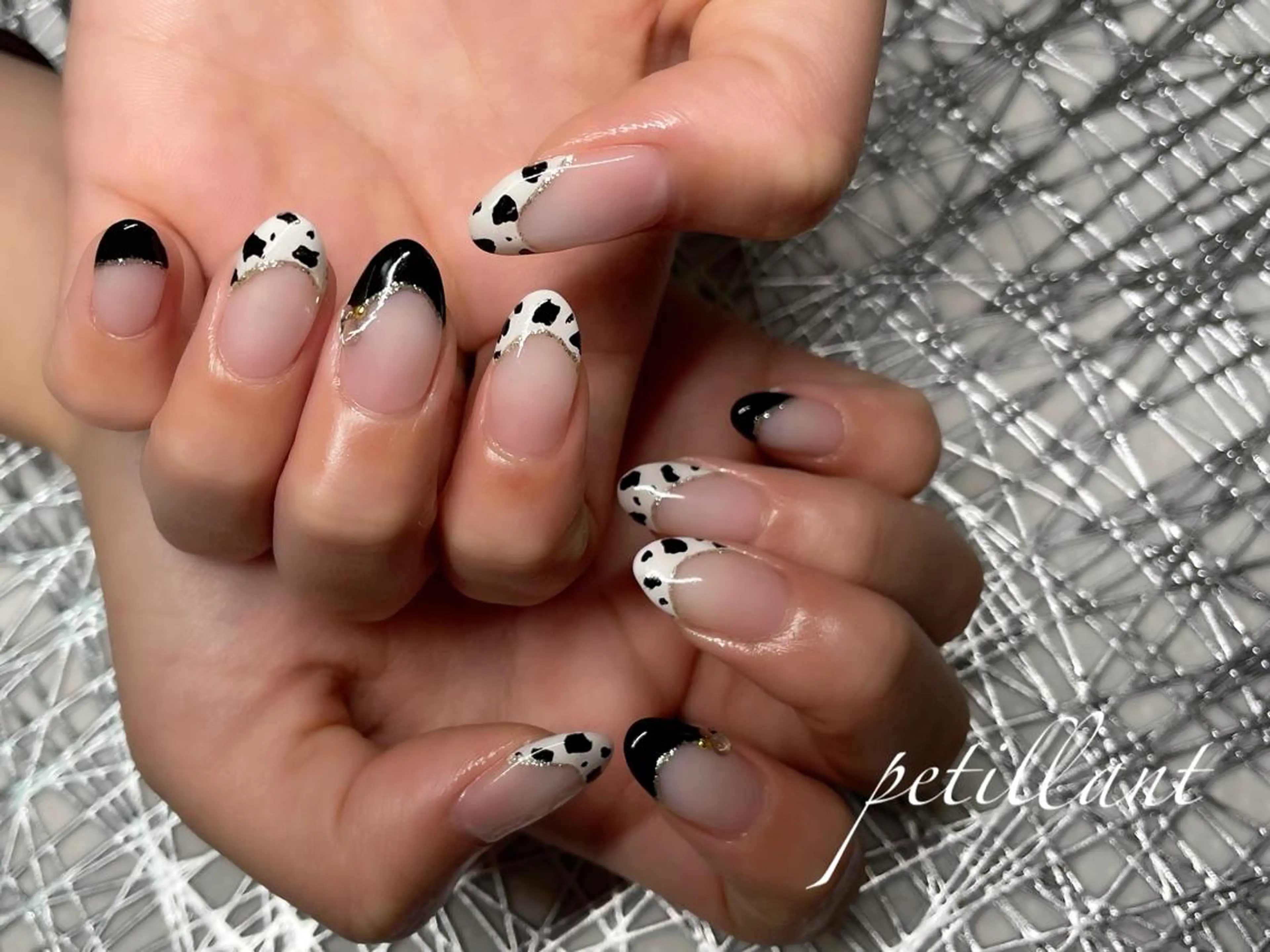 ネイル アニマル柄 アートネイル フレンチネイル 斜めフレンチ nail salon petillantのネイルデザイン
