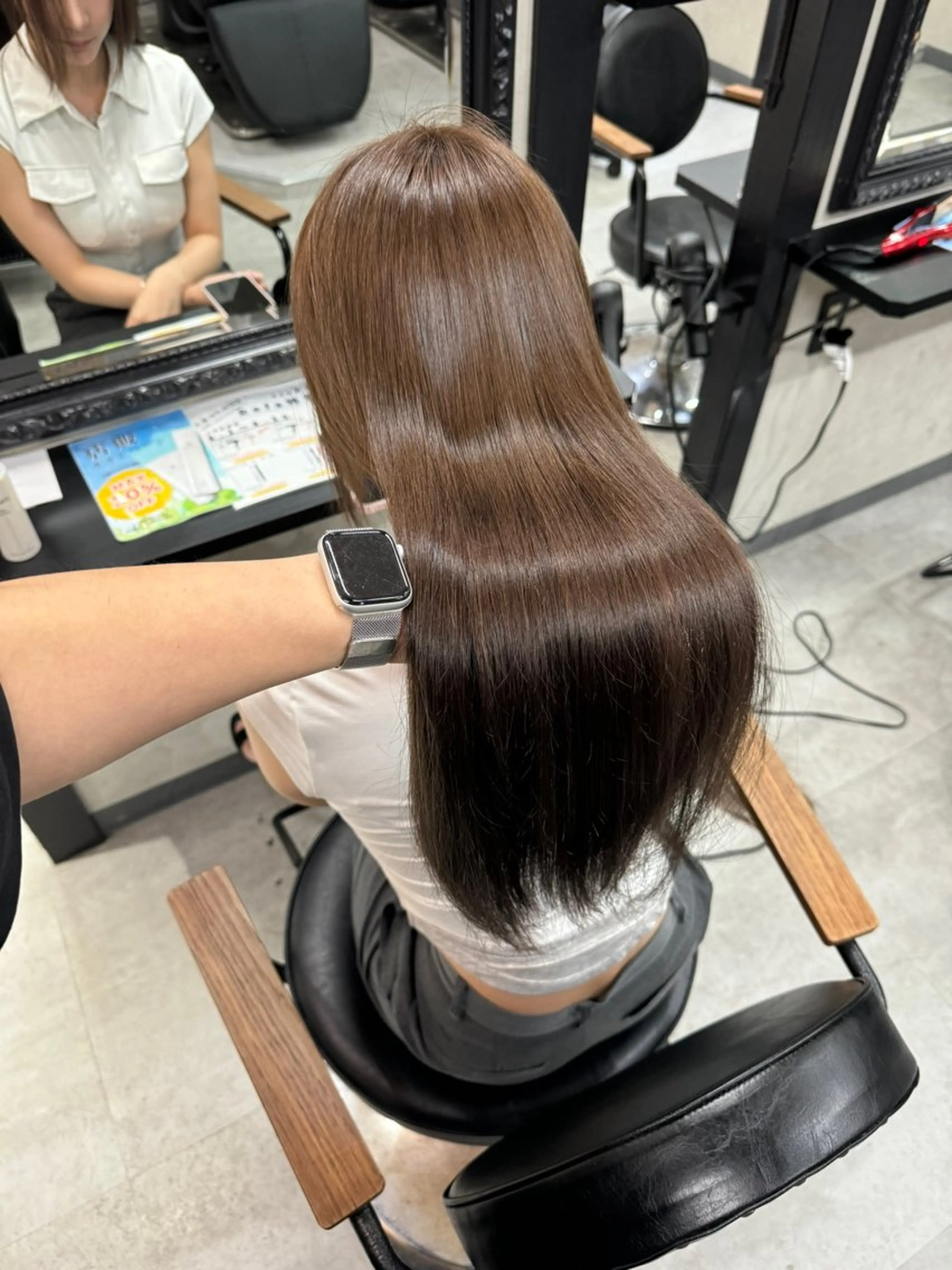 ロング カラー ベージュカラー ブリーチ 透明感カラー ブリーチなしカラー ヘアカラー トリートメント mana／ブリーチ なし／ベージュ／暖色のヘアスタイル